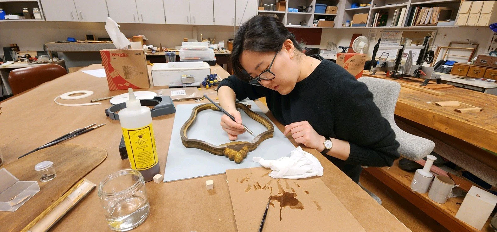 Working on the reinforcing strip. (Photo: David Piurek)