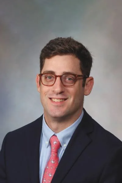 Lives of Consequence: Neurologist Brin Freund ’06 focuses on treating epilepsy through cutting-edge technology | Gettysburg College