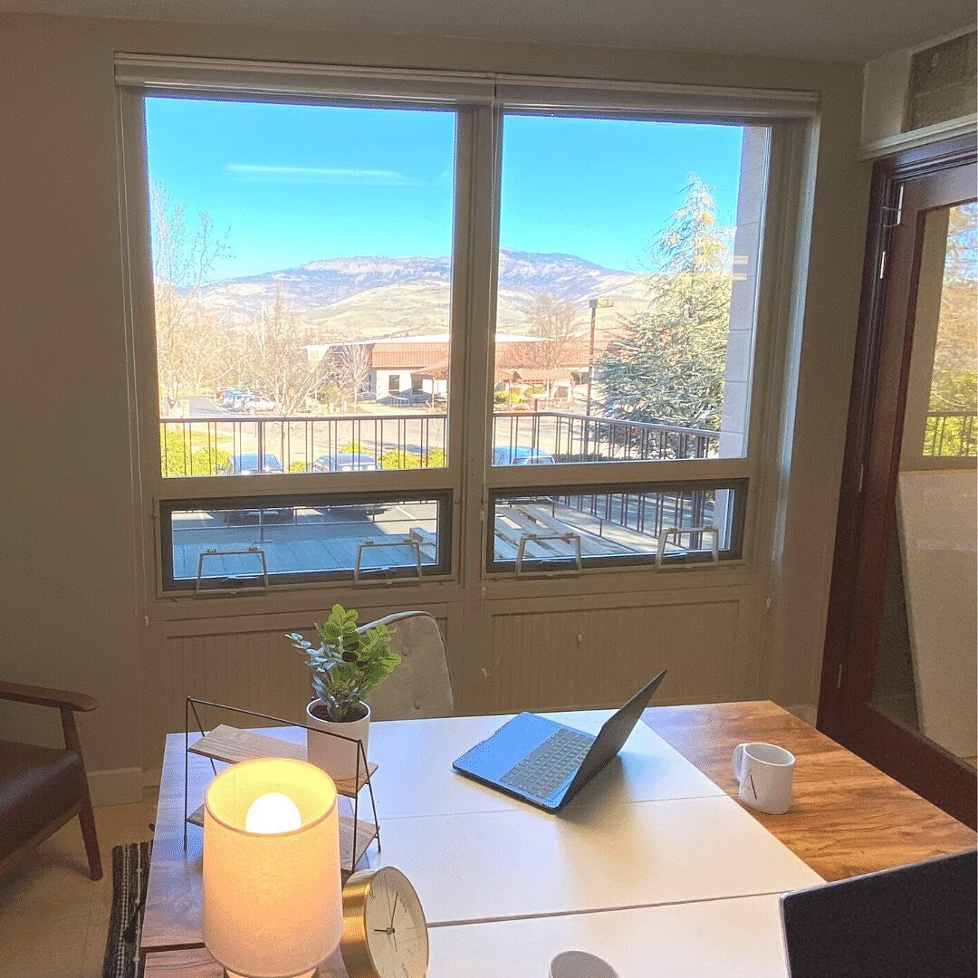 Look at that blue sky view! 😍

Enjoy the summer sunshine from our fully air-conditioned workspace.

We've got something to meet any need, from day and week passes perfect for travelers or short-term users, to monthly 9-5 and 24/7 access, as well as 