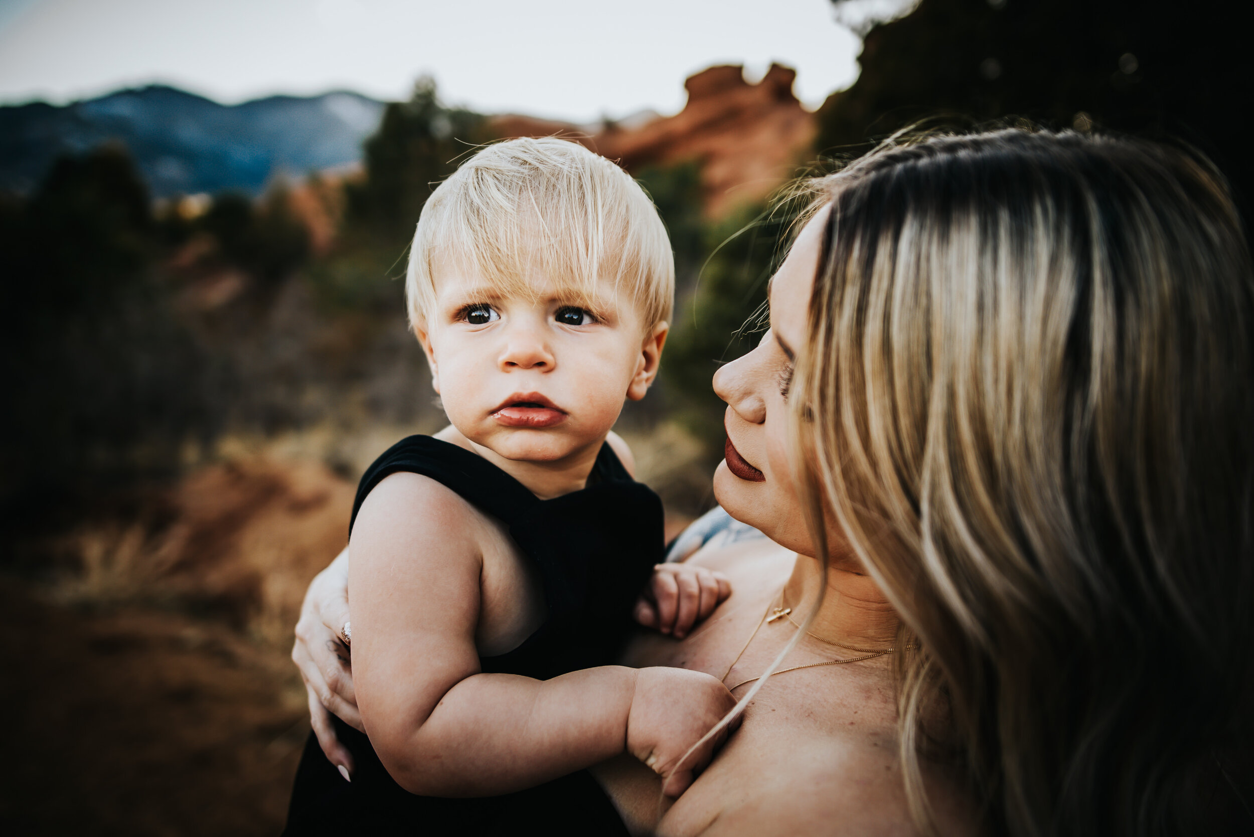 Kaitlyn Petersen Maternity Sesson Colorado Springs Sunset Pikes Peak Wild Prairie Photography-7-2021.jpg