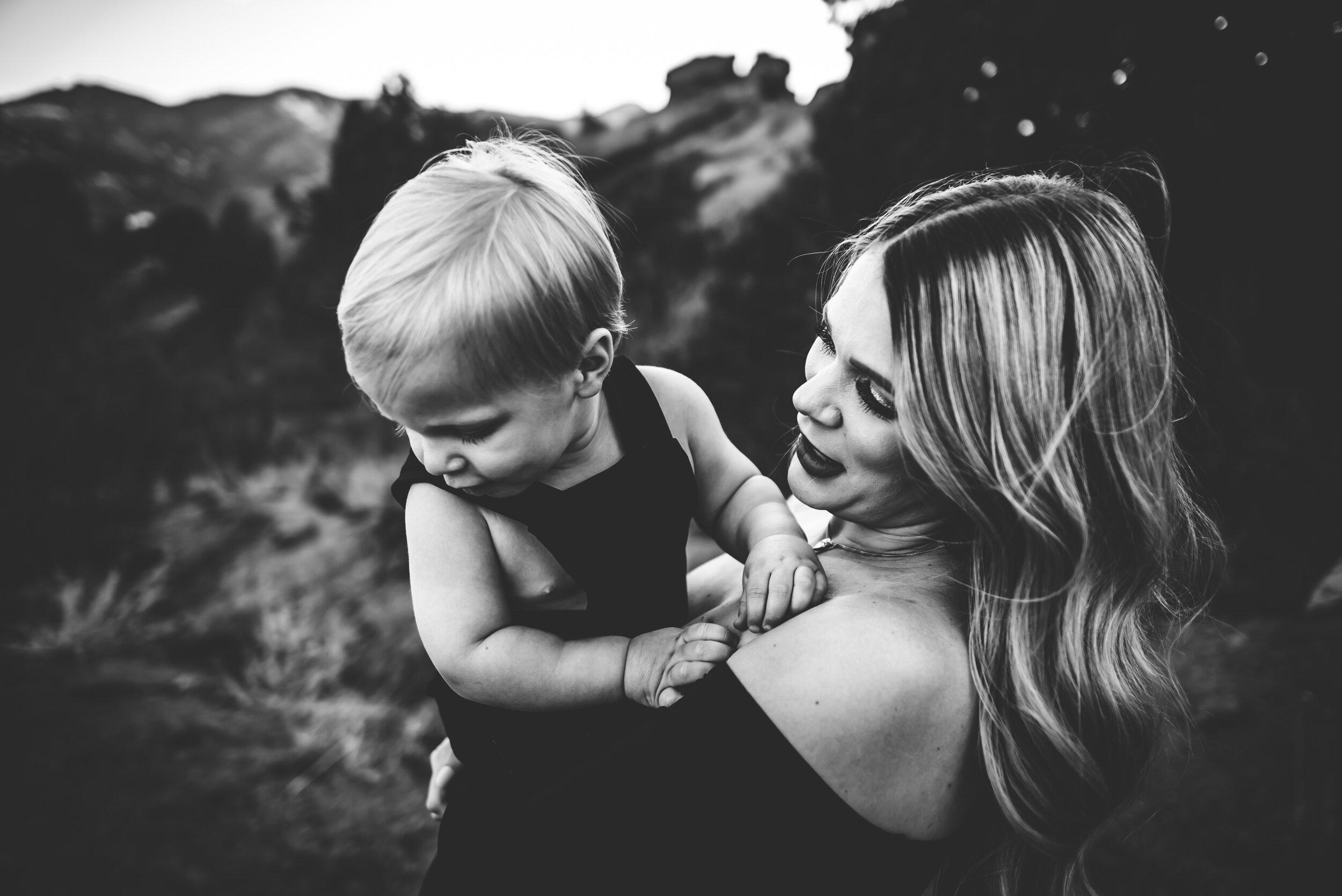 Kaitlyn Petersen Maternity Sesson Colorado Springs Sunset Pikes Peak Wild Prairie Photography-11-2021.jpg