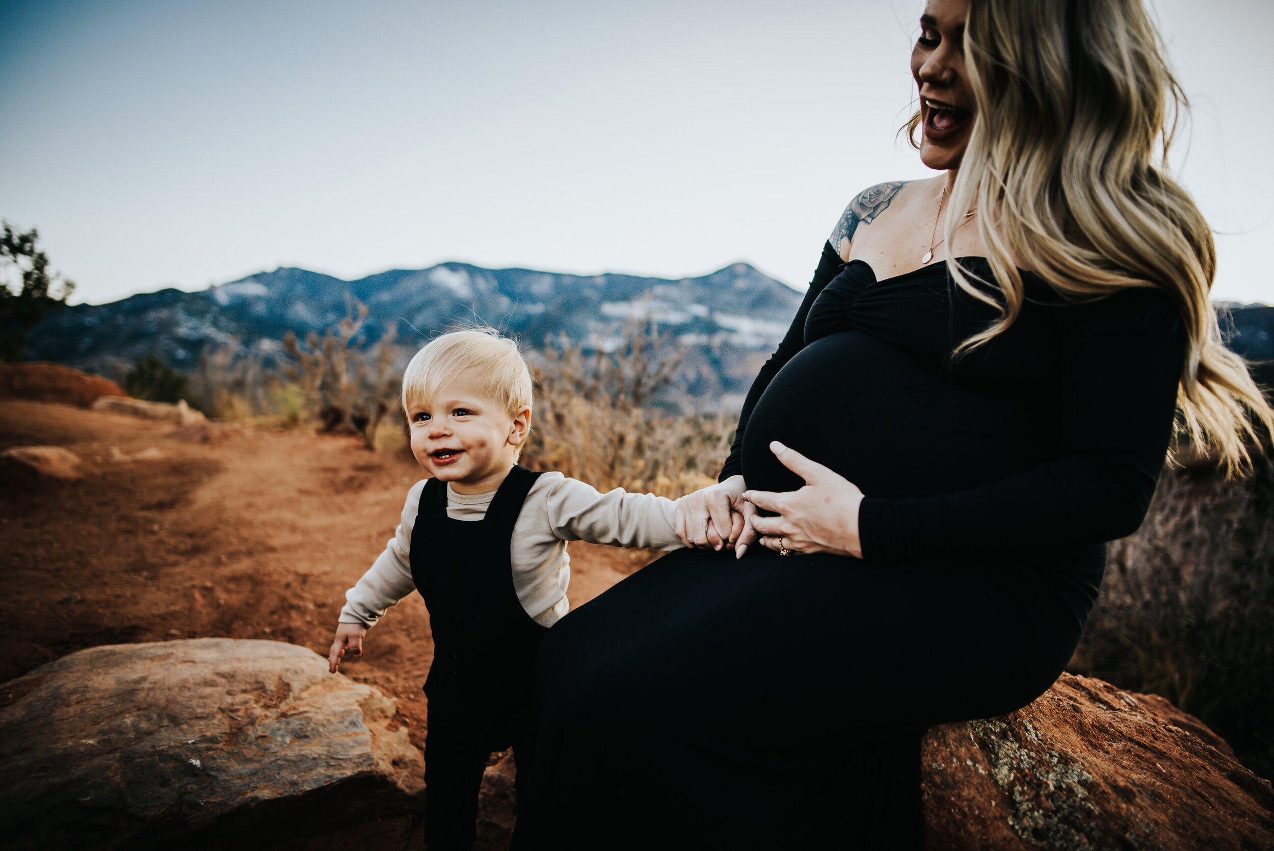 Kaitlyn Petersen Maternity Sesson Colorado Springs Sunset Pikes Peak Wild Prairie Photography-26-2021.jpg