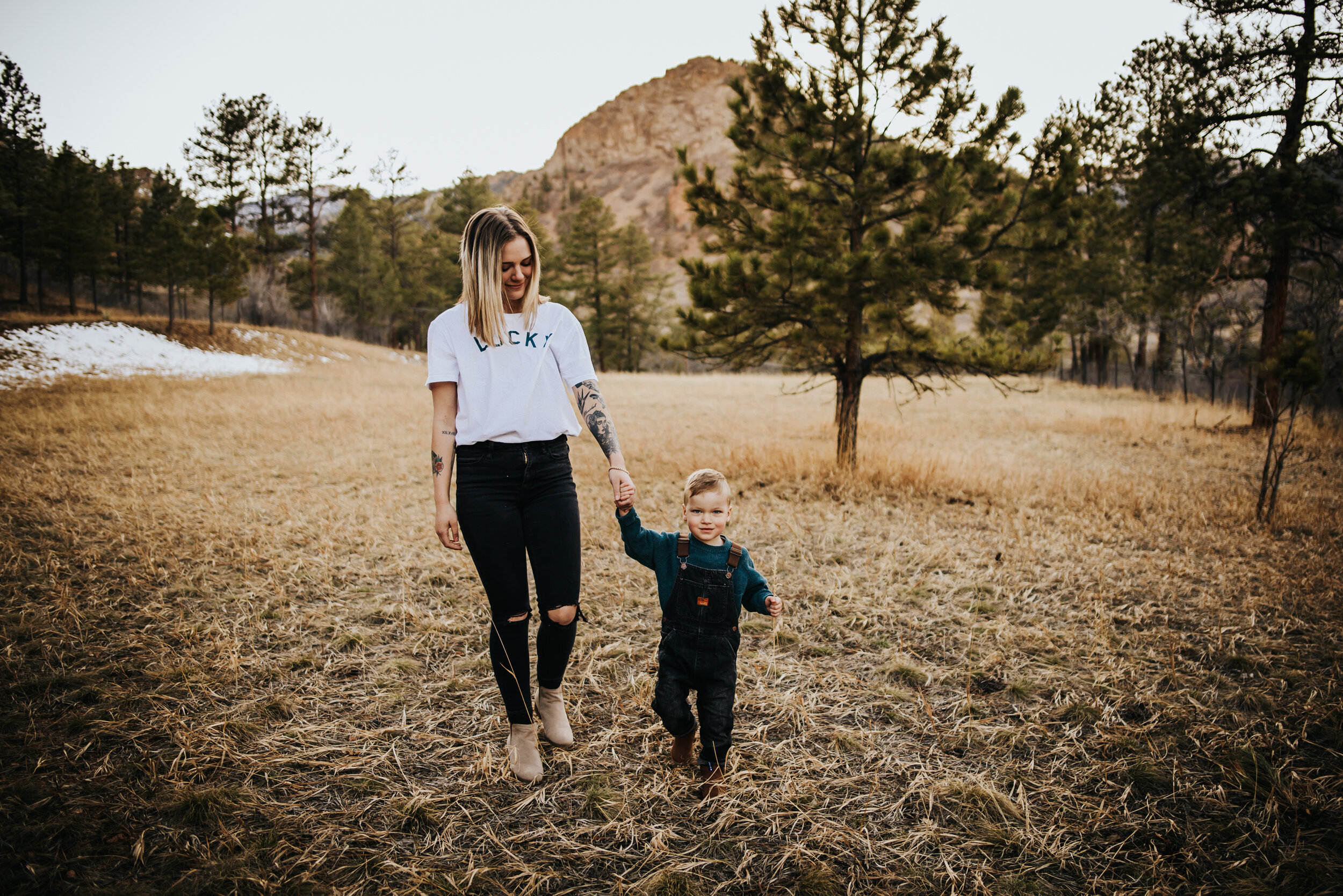 Abbey Phillips Family Sesson Colorado Springs Sunset Spring Strawberry Fields Wild Prairie Photography-7-2021.jpg