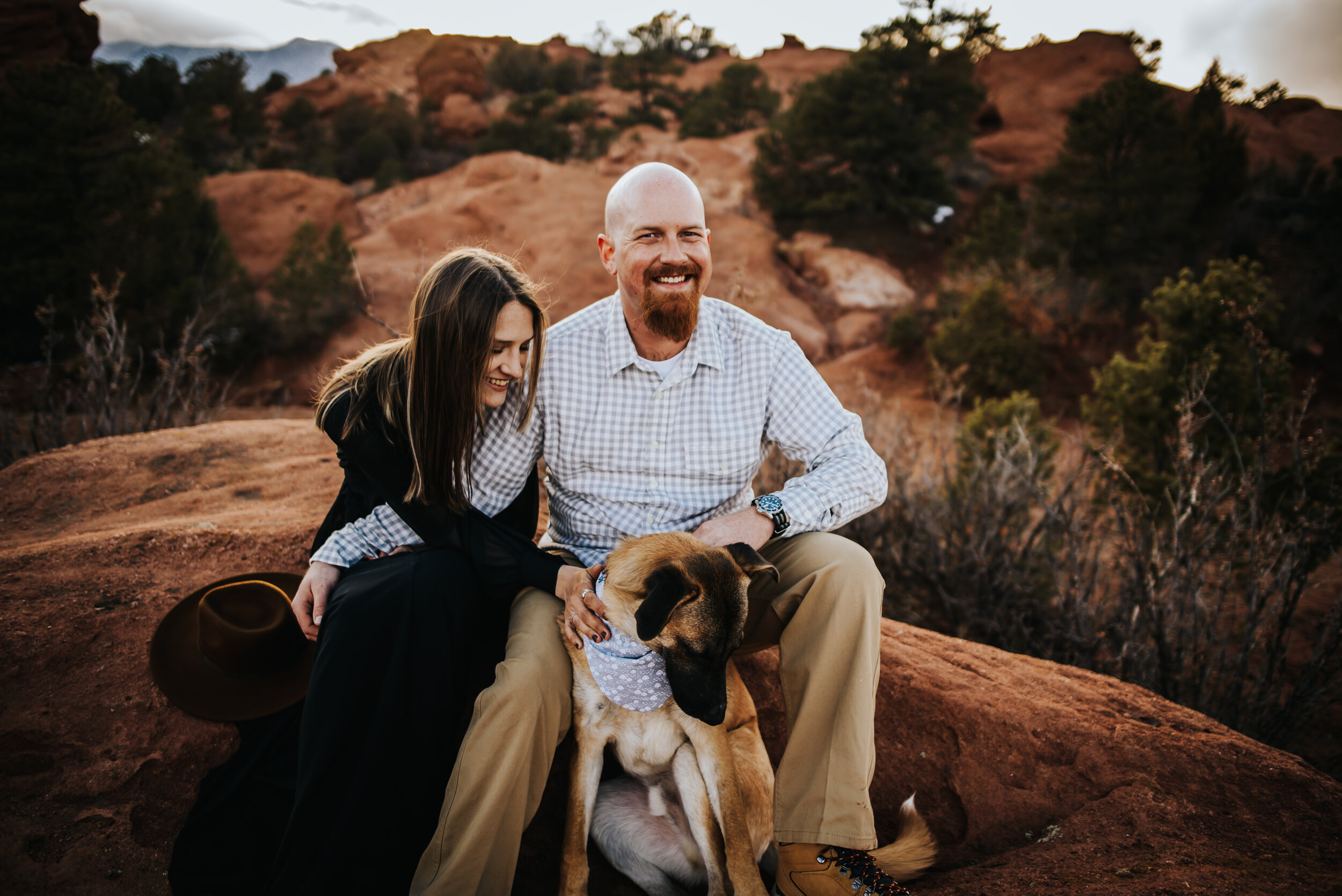 Stephanie Roesner Couples Sesson Colorado Springs Sunset Garden of the Gods Wild Prairie Photography-9-2021.jpg