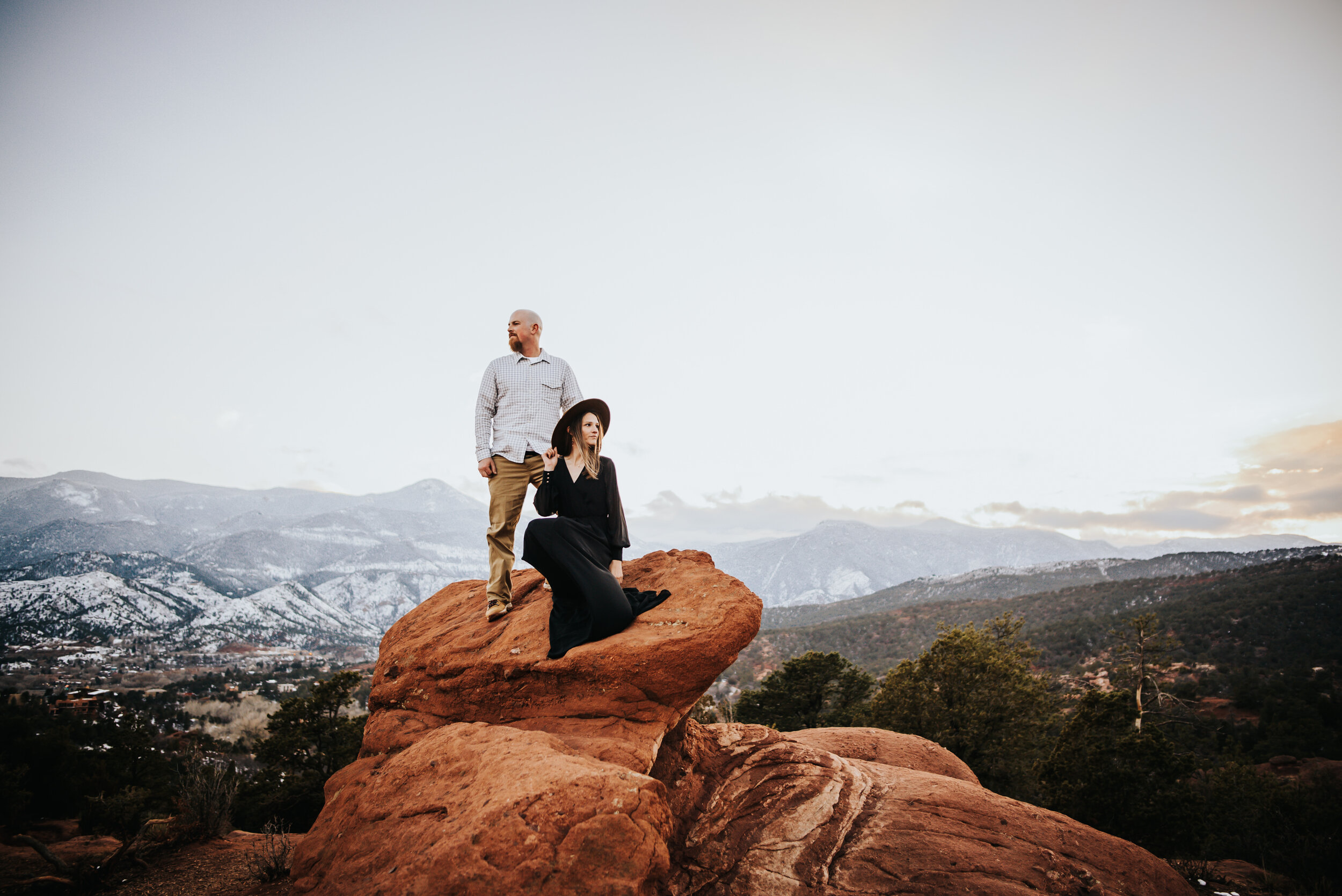 Stephanie Roesner Couples Sesson Colorado Springs Sunset Garden of the Gods Wild Prairie Photography-20-2021.jpg