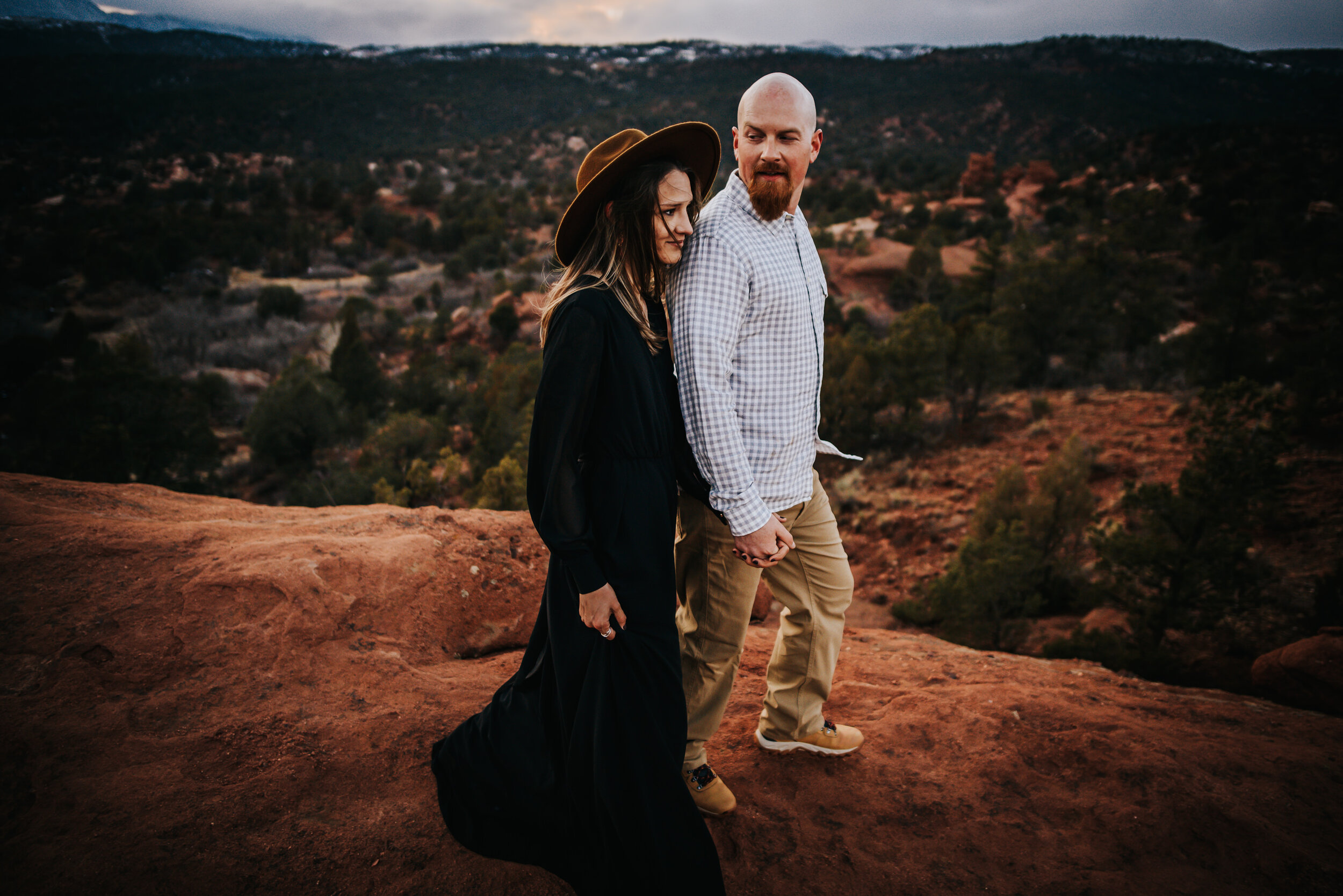 Stephanie Roesner Couples Sesson Colorado Springs Sunset Garden of the Gods Wild Prairie Photography-23-2021.jpg