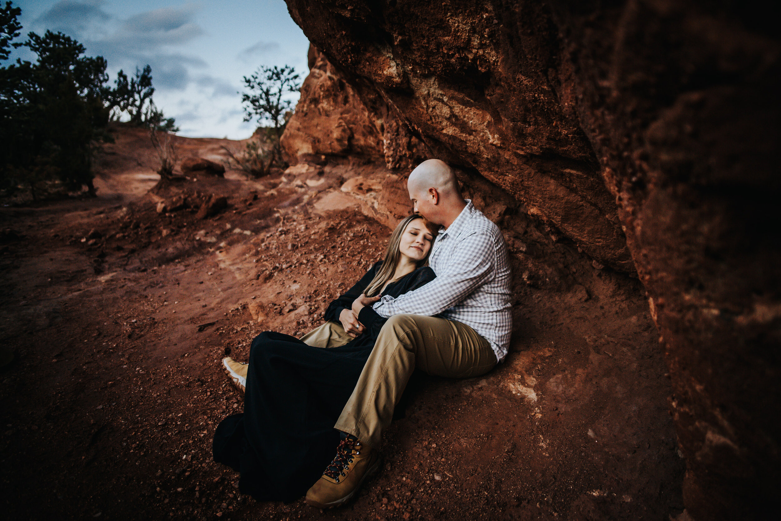Stephanie Roesner Couples Sesson Colorado Springs Sunset Garden of the Gods Wild Prairie Photography-26-2021.jpg