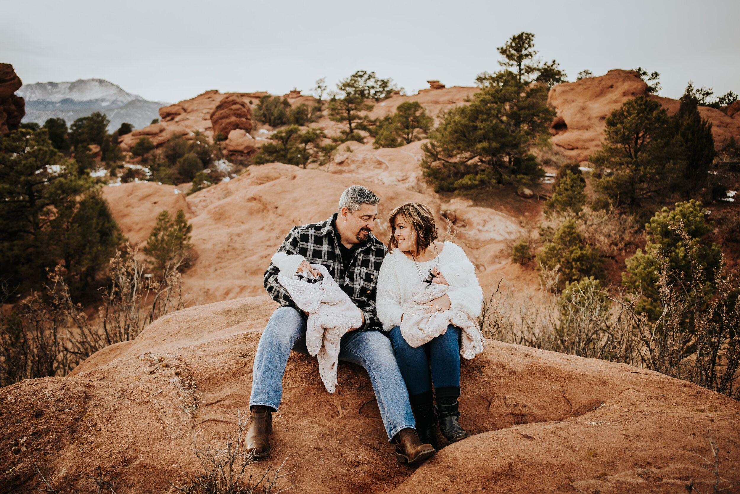 Lori Collins Extended Family Session Colorado Springs Sunset Garden of the Gods Wild Prairie Photography-11-2021.jpg