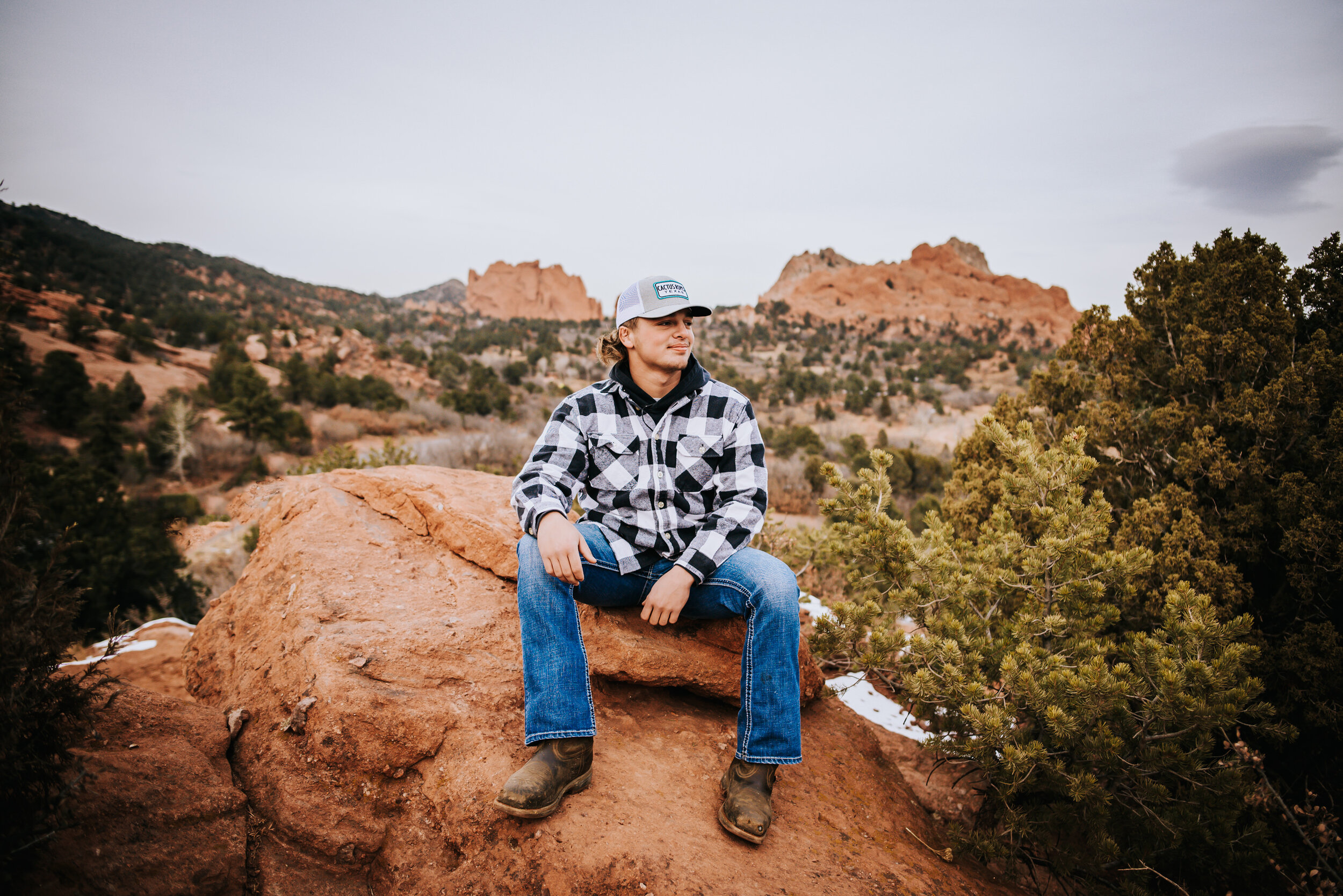 Lori Collins Extended Family Session Colorado Springs Sunset Garden of the Gods Wild Prairie Photography-35-2021.jpg