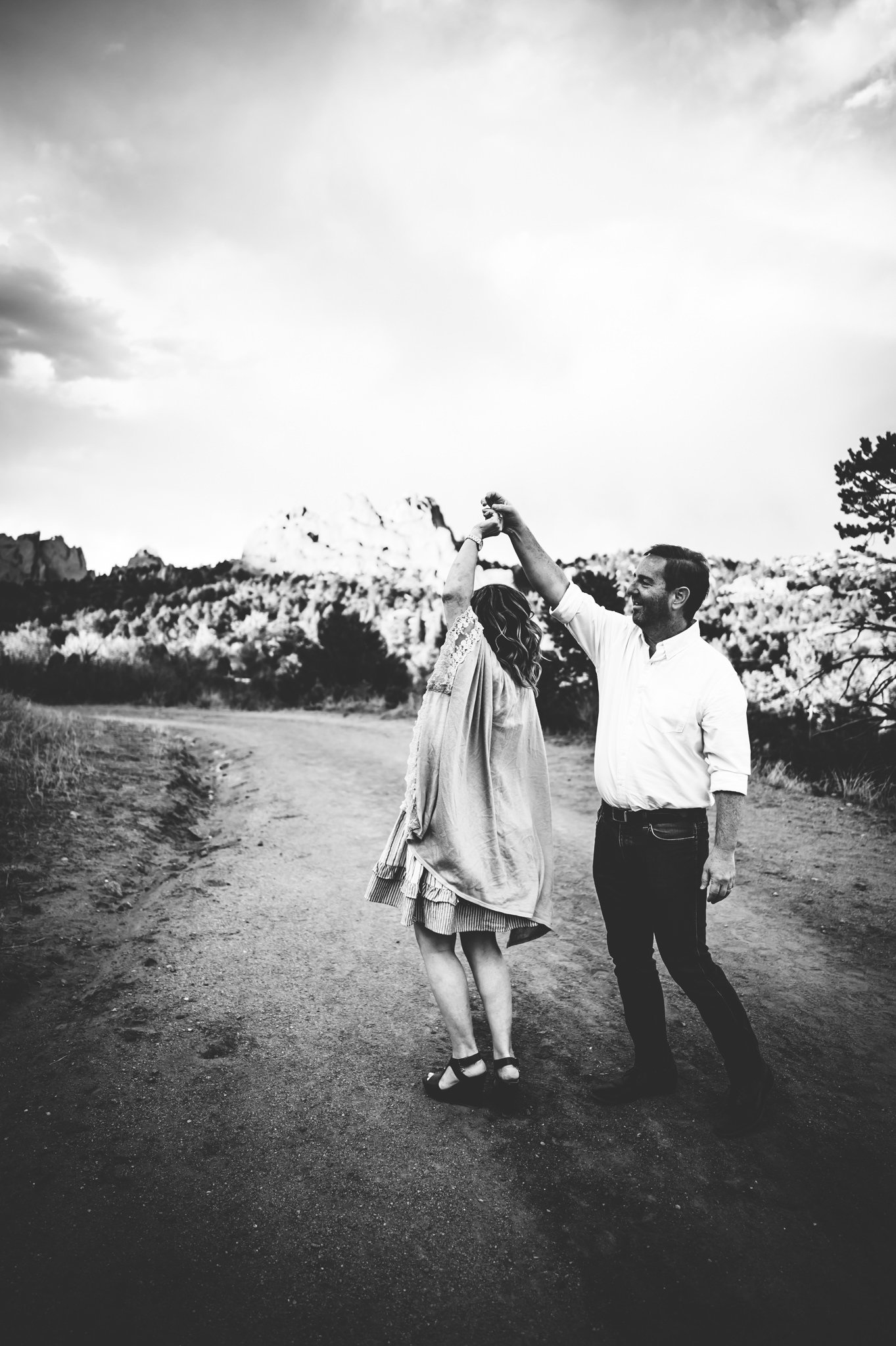 Lisa Bell Family Session Colorado Springs Colorado Photographer Garden of the Gods Anniversary Sunset Mountains Wild Prairie Photography-8-2022.jpg