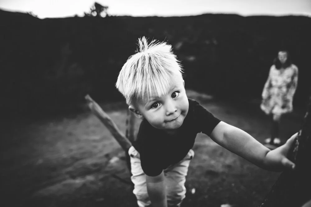 Bethany+Harrell+Family+Session+Colorado+Springs+Colorado+Sunset+Garden+of+the+Gods+Mountain+View+Mother+Father+Daughter+Son+Wild+Prairie+Photography-25-2020.jpeg