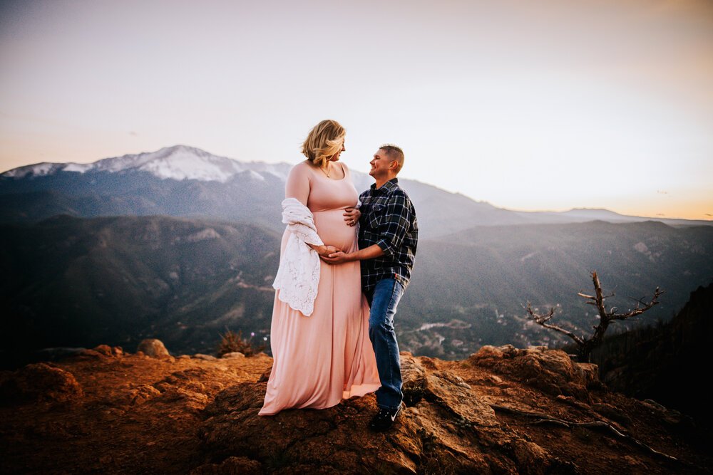 Lauran+Thomas+Maternity+Session+Colorado+Springs+Colorado+Sunset+Pikes+Peak+Rampart+Range+Husband+Wife+Pregnancy+Wild+Prairie+Photography-27-2020.jpeg