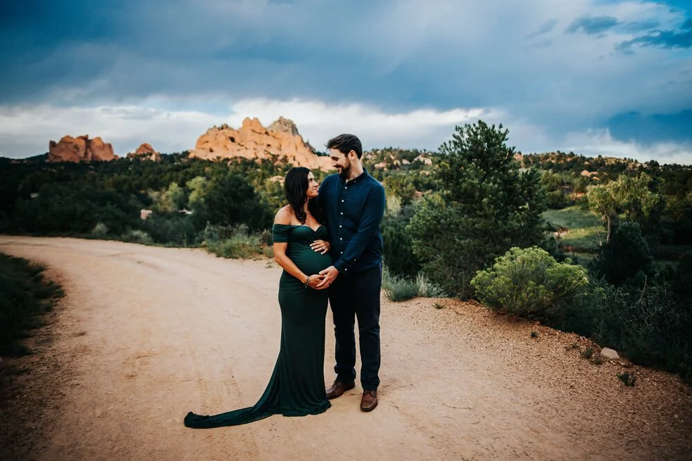 Mallory+and+Brian+Maternity+Session+Colorado+Springs+Colorado+Sunset+Garden+of+the+Gods+Mountain+View+Mother+Father+Daughter+Son+Twins+Pregnancy+Wild+Prairie+Photography-6-2020.jpeg