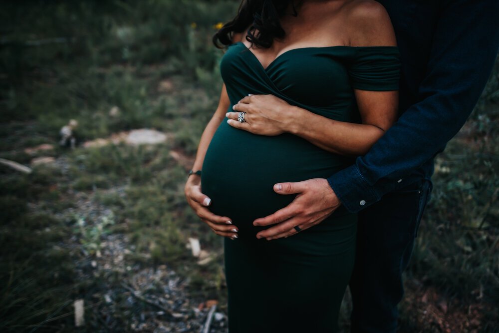 Mallory+and+Brian+Maternity+Session+Colorado+Springs+Colorado+Sunset+Garden+of+the+Gods+Mountain+View+Mother+Father+Daugher+Son+Twins+Pregnancy+Wild+Prairie+Photography-12-2020.jpeg