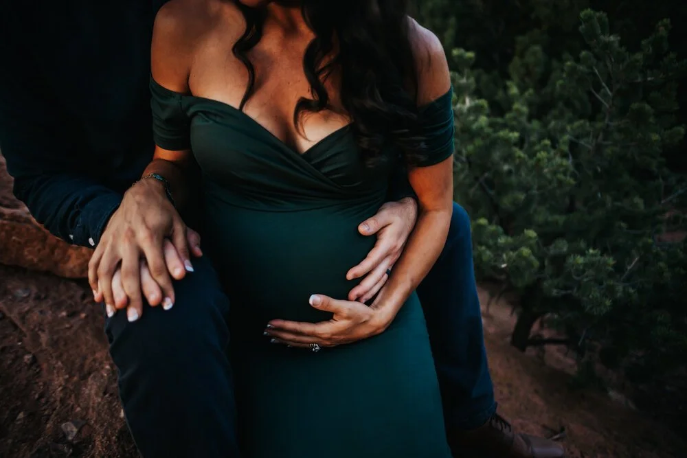 Mallory+and+Brian+Maternity+Session+Colorado+Springs+Colorado+Sunset+Garden+of+the+Gods+Mountain+View+Mother+Father+Daughter+Son+Twins+Pregnancy+Wild+Prairie+Photography-17-2020.jpeg