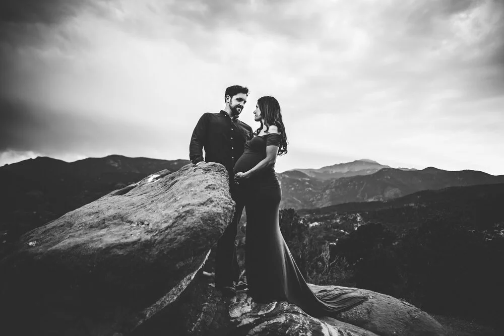 Mallory+and+Brian+Maternity+Session+Colorado+Springs+Colorado+Sunset+Garden+of+the+Gods+Mountain+View+Mother+Father+Daughter+Son+Twins+Pregnancy+Wild+Prairie+Photography-20-2020.jpeg