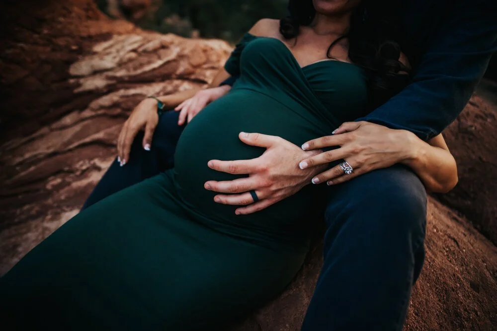 Mallory+and+Brian+Maternity+Session+Colorado+Springs+Colorado+Sunset+Garden+of+the+Gods+Mountain+View+Mother+Father+Daughter+Son+Twins+Pregnancy+Wild+Prairie+Photography-22-2020.jpeg