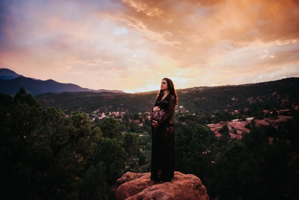 Mallory+and+Brian+Maternity+Session+Colorado+Springs+Colorado+Sunset+Garden+of+the+Gods+Mountain+View+Mother+Father+Daughter+Son+Twins+Pregnancy+Wild+Prairie+Photography-29-2020.jpeg