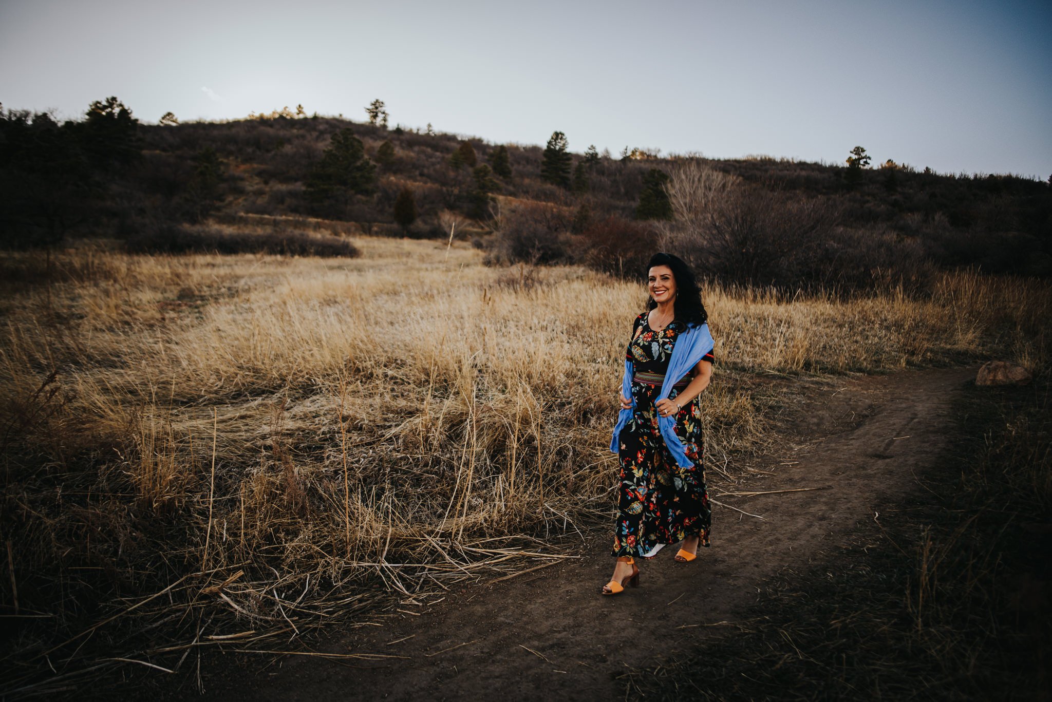 Celi+Turner+Headshots+Colorado+Springs+Colorado+Sunset+Mountains+Field+Woman+Wild+Prairie+Photography-05-2020.jpeg