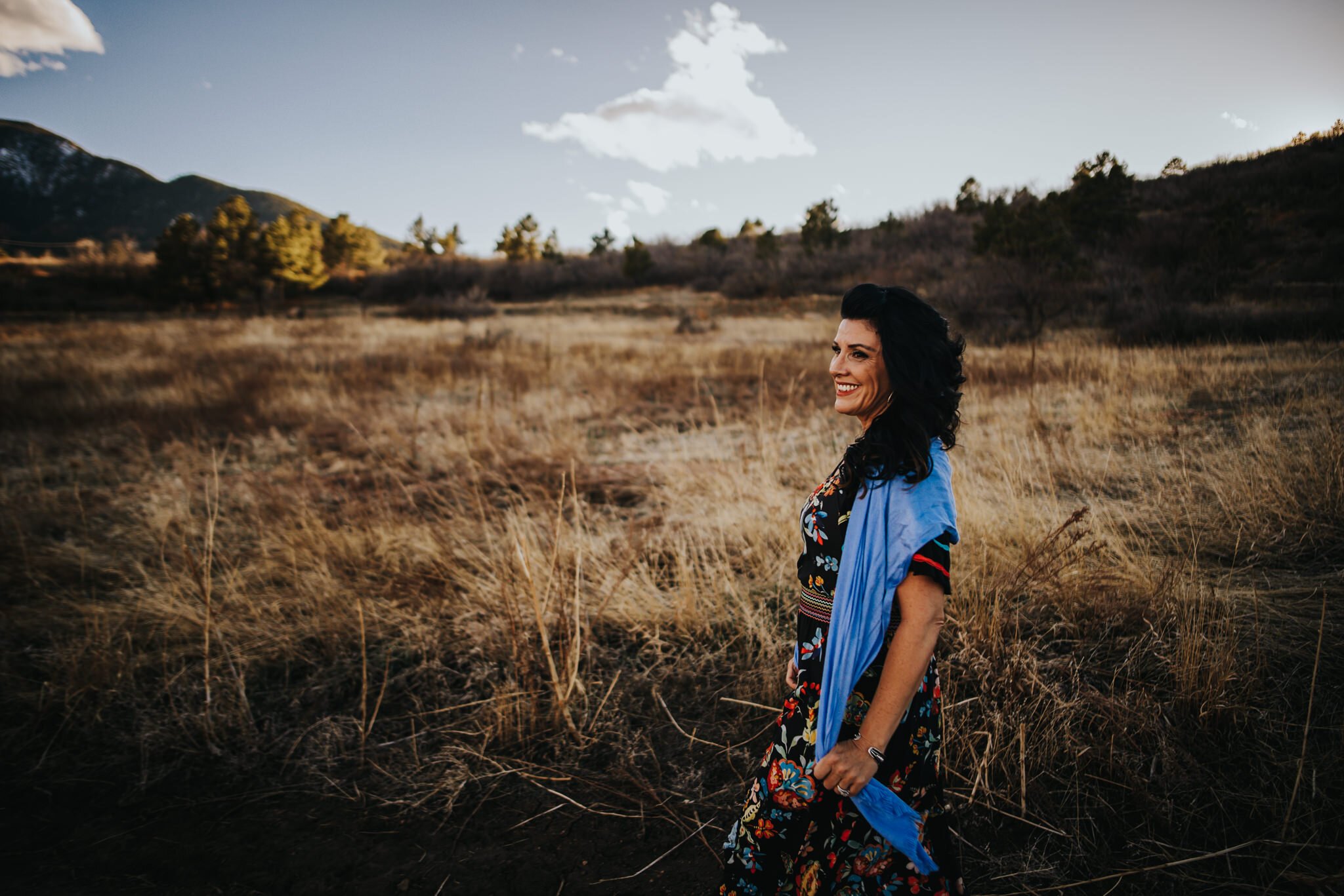 Celi+Turner+Headshots+Colorado+Springs+Colorado+Sunset+Mountains+Field+Woman+Wild+Prairie+Photography-06-2020.jpeg