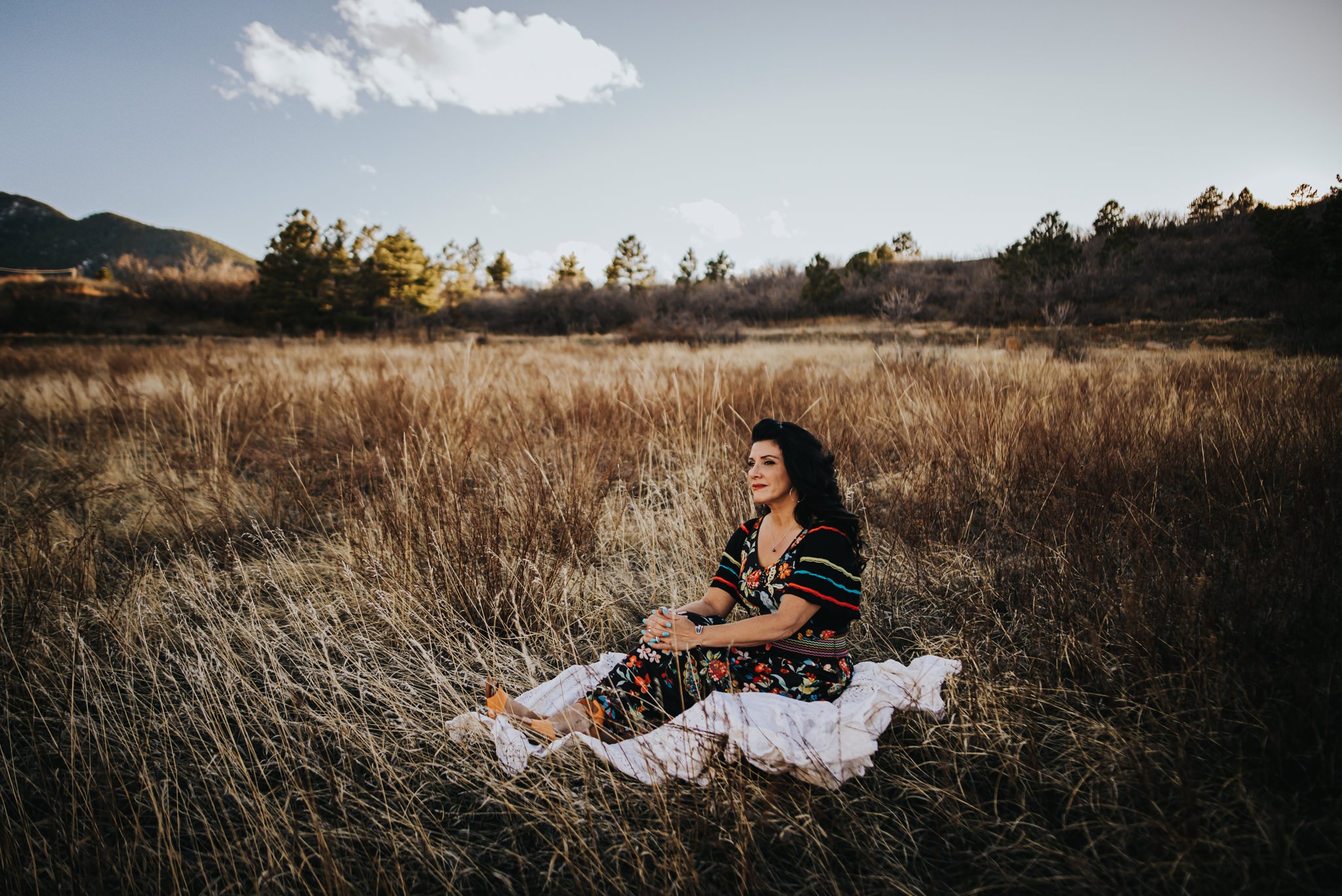 Celi+Turner+Headshots+Colorado+Springs+Colorado+Sunset+Mountains+Field+Woman+Wild+Prairie+Photography-07-2020.jpeg