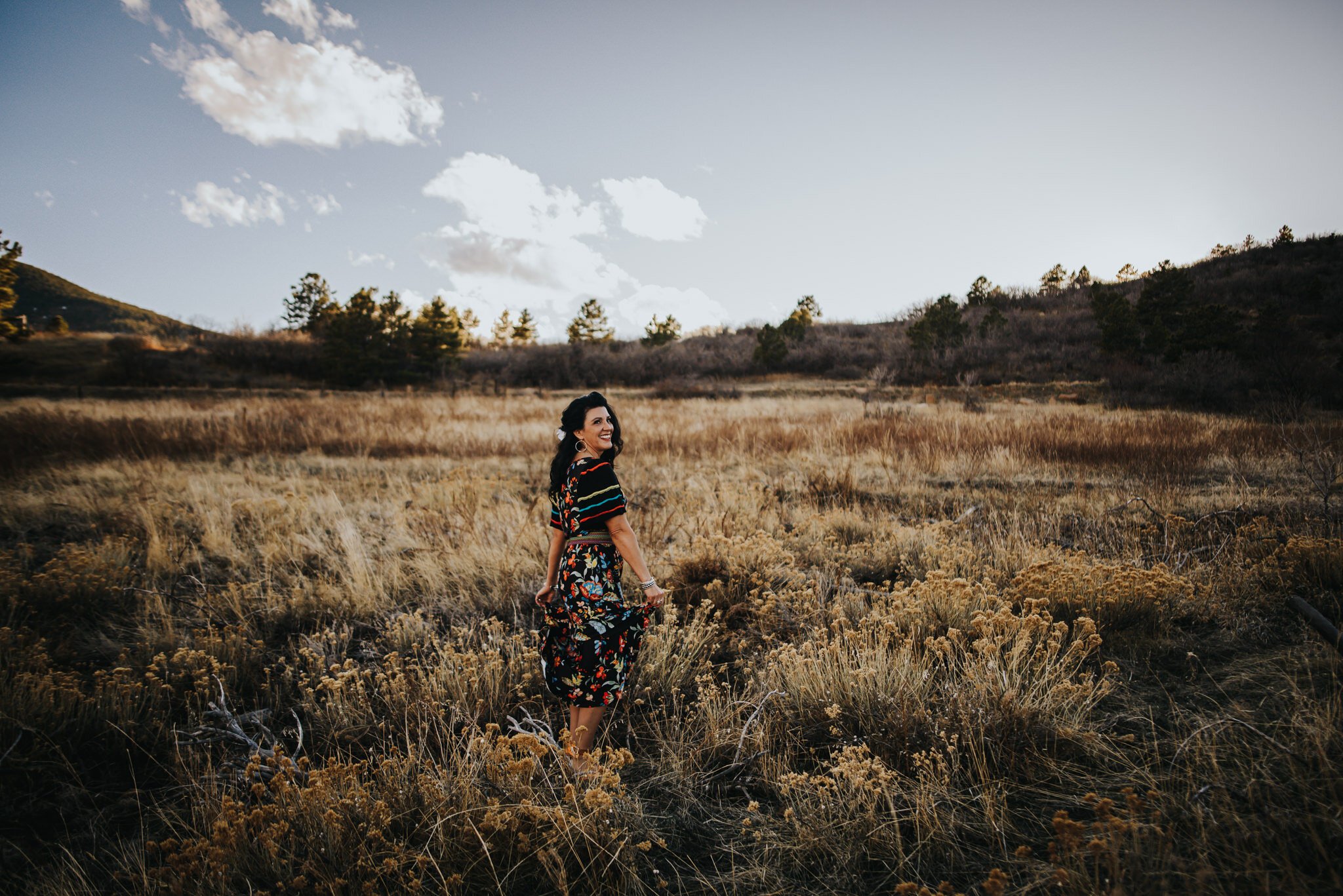 Celi+Turner+Headshots+Colorado+Springs+Colorado+Sunset+Mountains+Field+Woman+Wild+Prairie+Photography-10-2020.jpeg