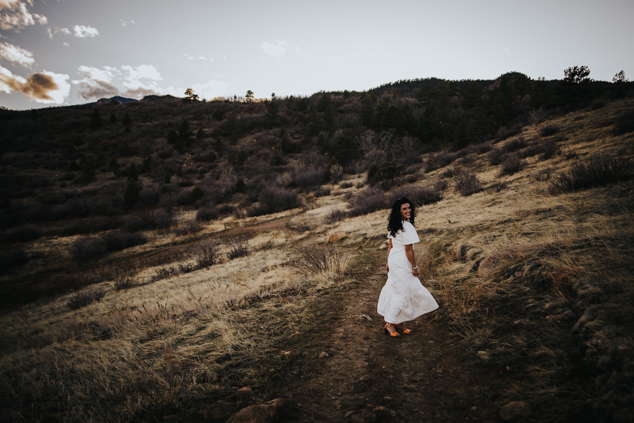 Celi+Turner+Headshots+Colorado+Springs+Colorado+Sunset+Mountains+Field+Woman+Wild+Prairie+Photography-30-2020.jpeg