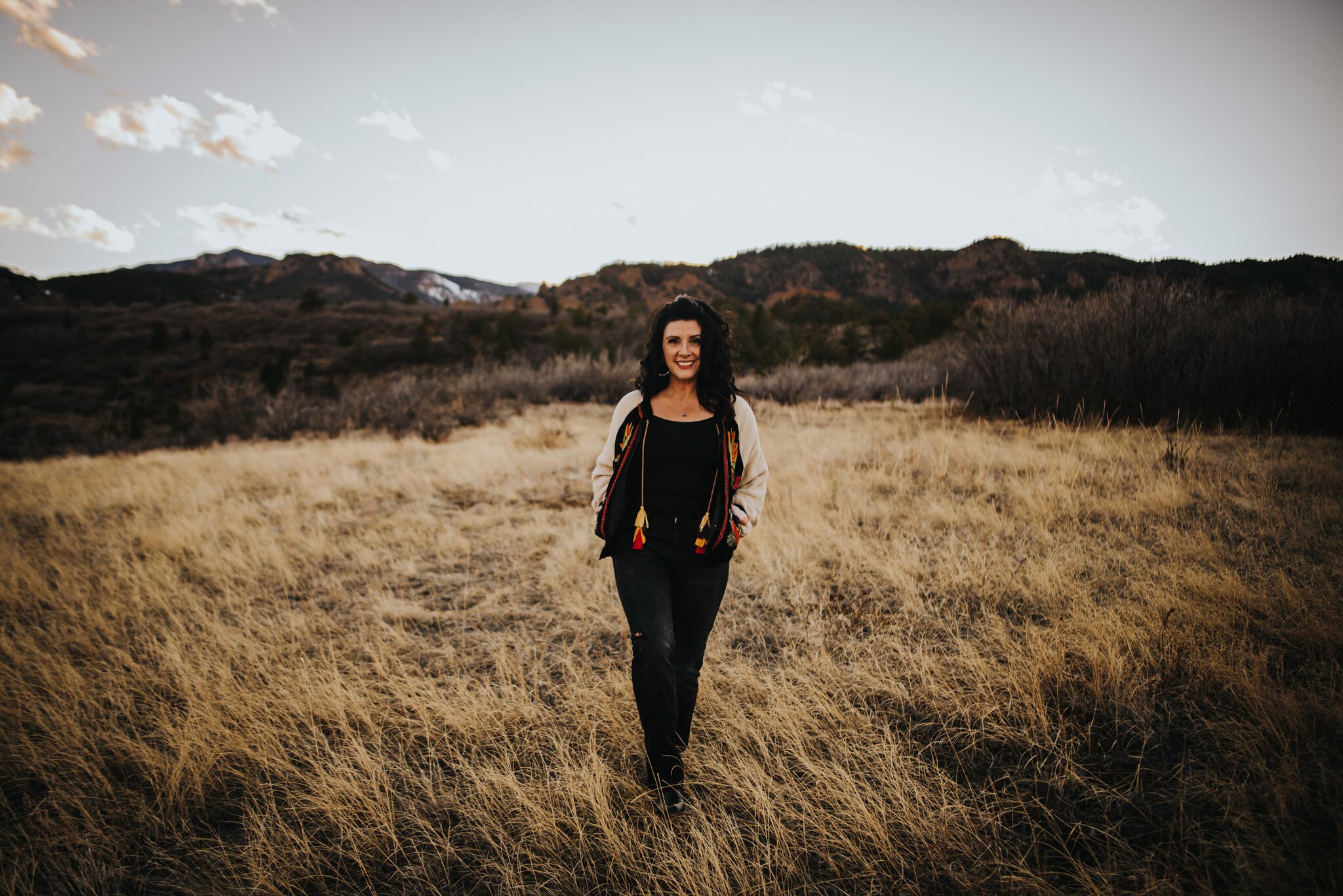 Celi+Turner+Headshots+Colorado+Springs+Colorado+Sunset+Mountains+Field+Woman+Wild+Prairie+Photography-38-2020.jpeg