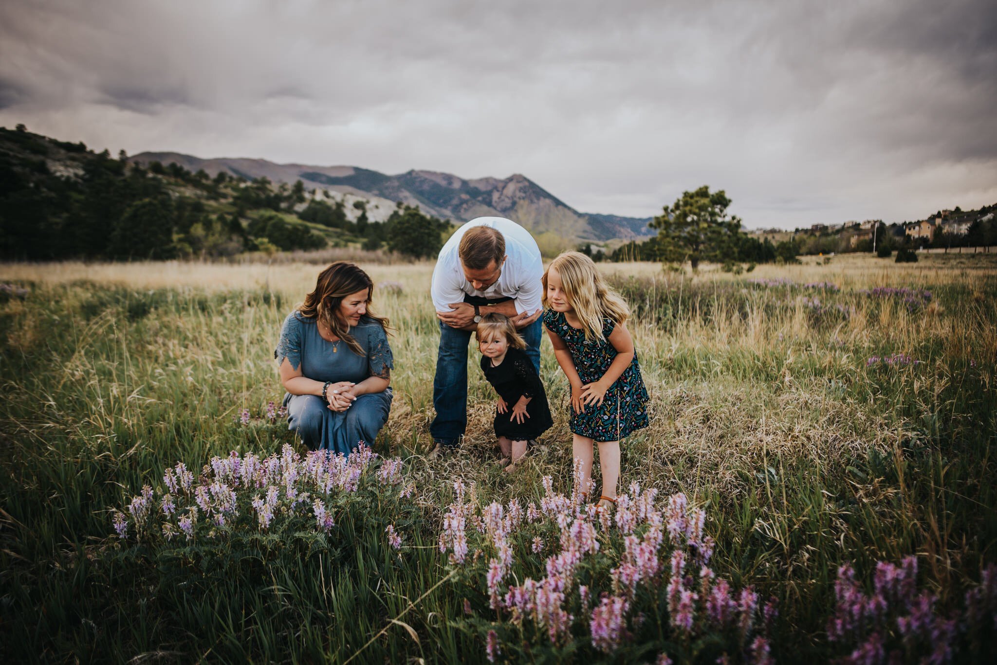 Mary+Lousia+Wiencek+Family+Session+Colorado+Springs+Colorado+Sunset+Mom+Dad+Daughters+Ute+Valley+Park+Wild+Prairie+Photography-05-2020.jpeg