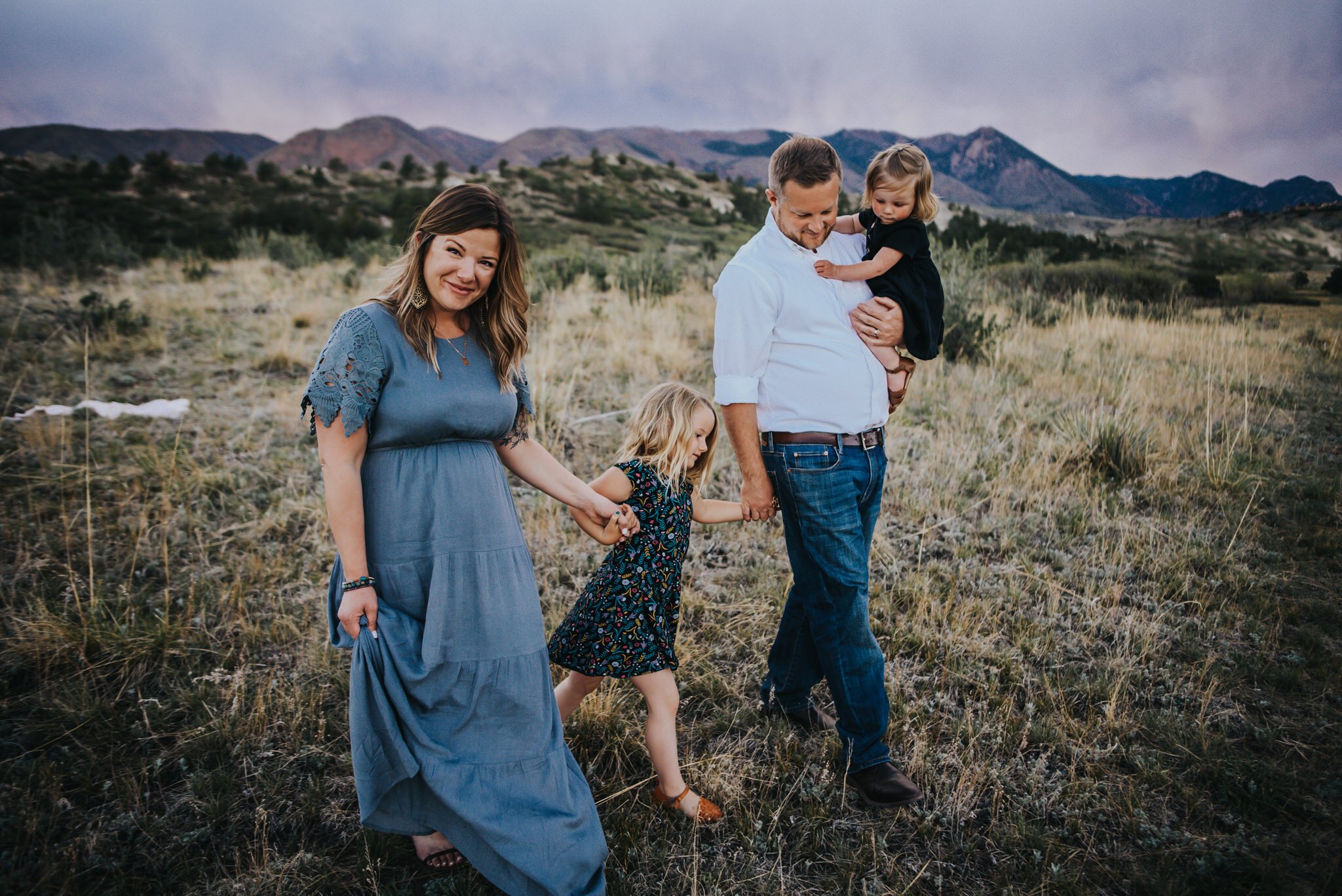 Mary+Lousia+Wiencek+Family+Session+Colorado+Springs+Colorado+Sunset+Mom+Dad+Daughters+Ute+Valley+Park+Wild+Prairie+Photography-26-2020.jpeg