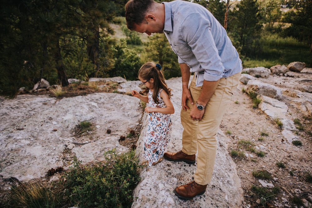 Leslie+Platz+Family+Session+Colorado+Springs+Colorado+Sunset+Ute+Valley+Park+Mountain+Views+Fields+Mother+Father+Son+Daughter+Wild+Prairie+Photography-15-2020.jpeg
