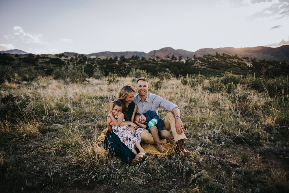 Leslie+Platz+Family+Session+Colorado+Springs+Colorado+Sunset+Ute+Valley+Park+Mountain+Views+Fields+Mother+Father+Son+Daughter+Wild+Prairie+Photography-24-2020.jpeg