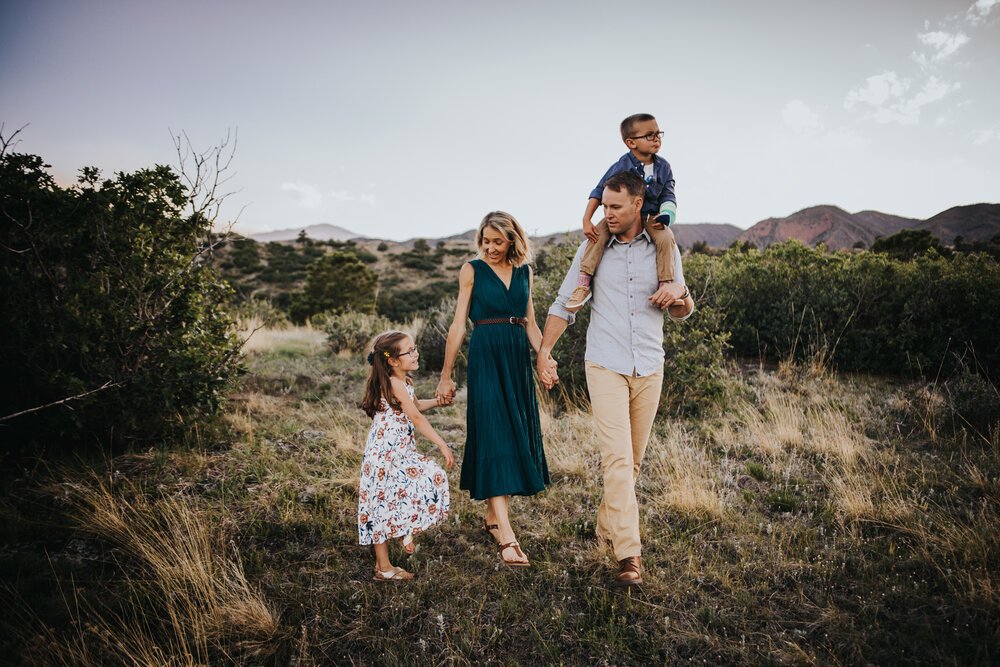 Leslie+Platz+Family+Session+Colorado+Springs+Colorado+Sunset+Ute+Valley+Park+Mountain+Views+Fields+Mother+Father+Son+Daughter+Wild+Prairie+Photography-33-2020.jpeg