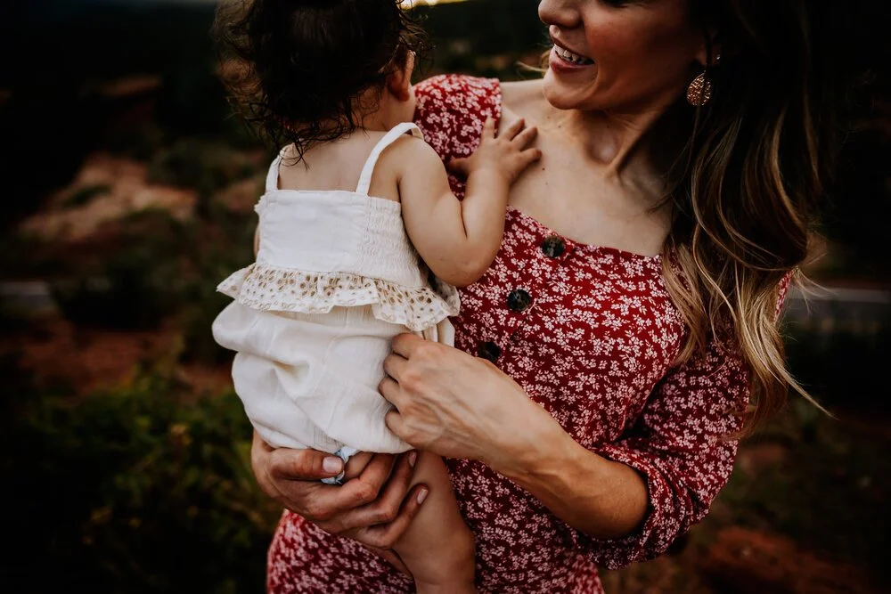 LeAnna+Hinckley+Family+Session+Colorado+Springs+Colorado+Sunset+Mountain+View+Garden+of+the+Gods+Mother+Father+Children+Wild+Prairie+Photography-14-2020.jpeg
