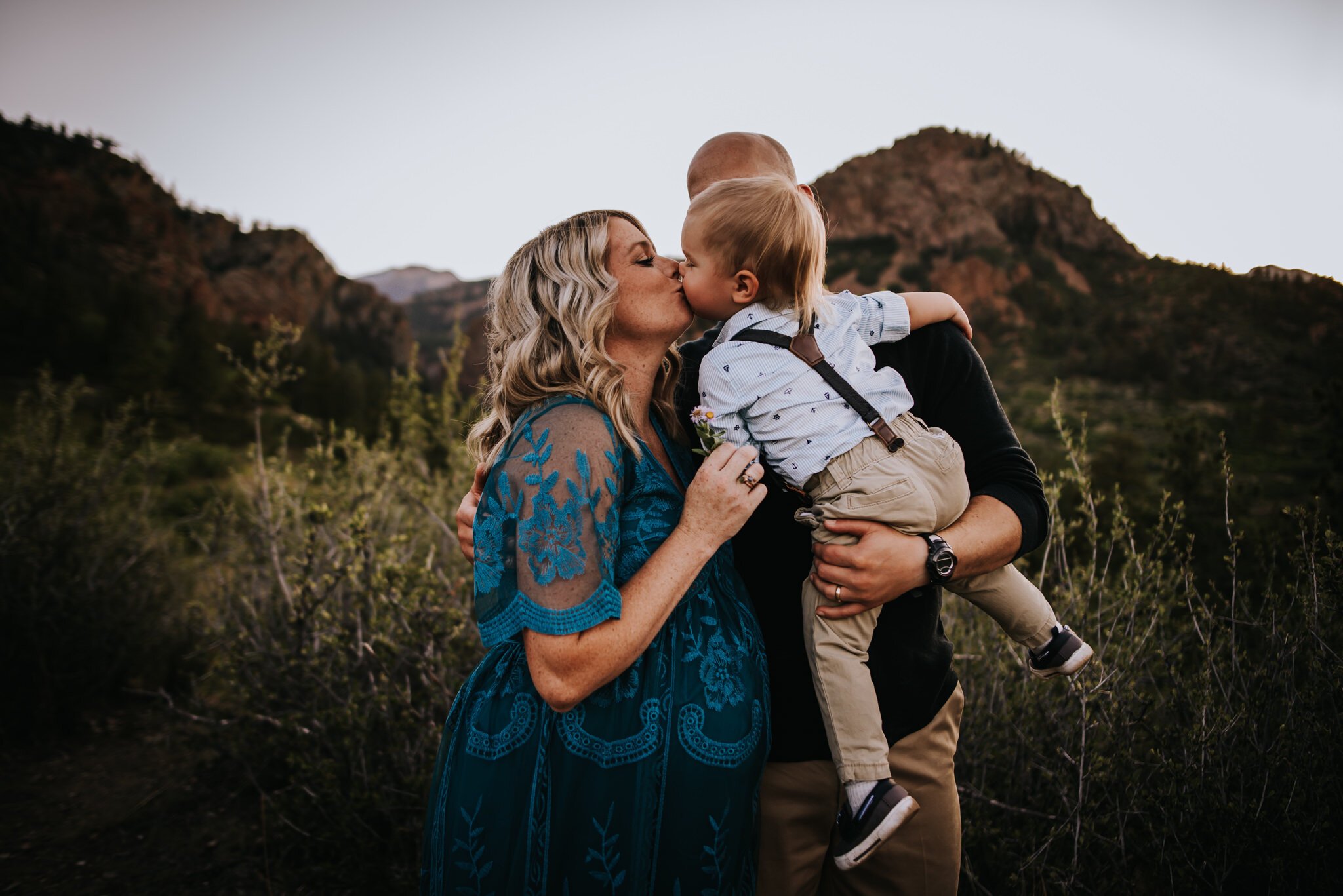 Elliott+Maternity+Family+Session+Colorado+Springs+Colorado+Cheyenne+Canyon+Mountains+Fields+Dad+Mother+Son+Pregnant+Wild+Prairie+Photography-14-2020.jpeg