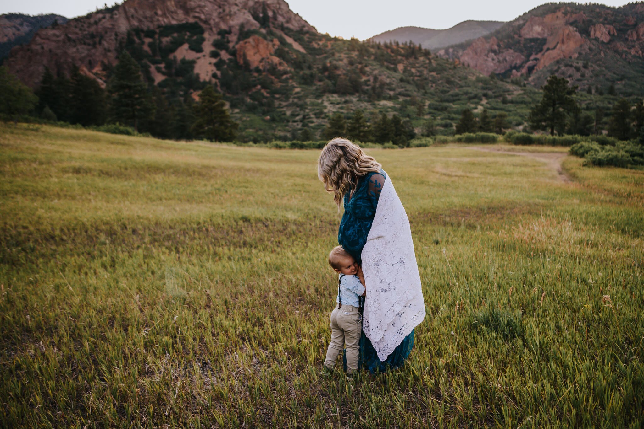 Elliott+Maternity+Family+Session+Colorado+Springs+Colorado+Cheyenne+Canyon+Mountains+Fields+Dad+Mother+Son+Pregnant+Wild+Prairie+Photography-29-2020.jpeg