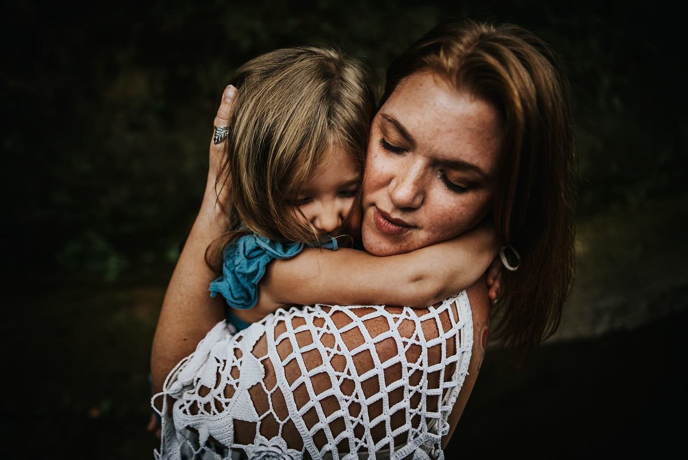 🌞 My Summer Calendar is LIVE!

It&rsquo;s here! My 2025 summer session calendar just dropped and let me tell you&mdash;it&rsquo;s already got some juicy spots filling up fast. This season, we&rsquo;re chasing golden light, barefoot giggles in the gr