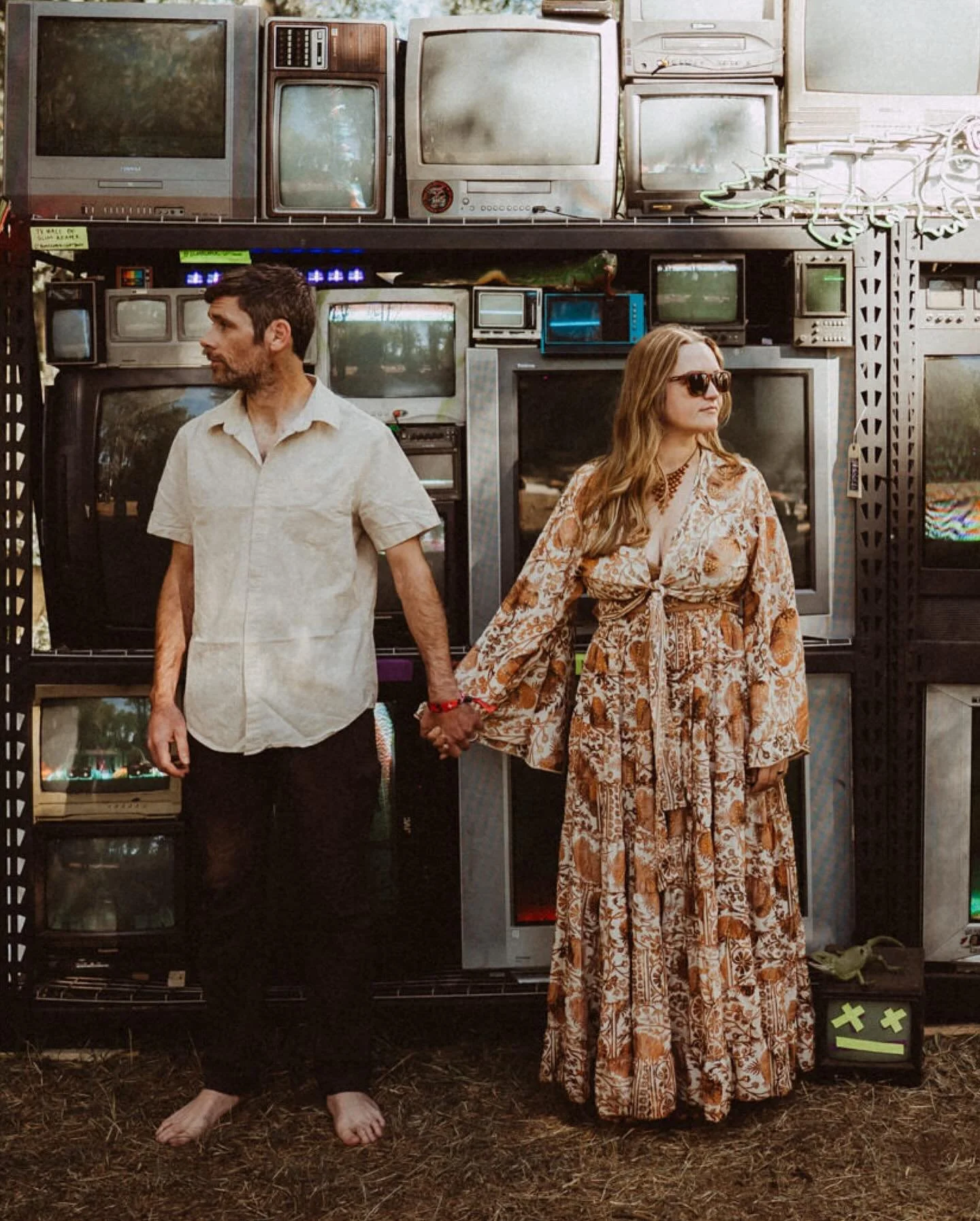 ✨ &ldquo;Love, music, mountains, and a little bit of magic.&rdquo;

Jess + Brooks eloped a King Gizzard and the Lizard Wizards&rsquo;s first-ever Field of Vision festival in Buena Vista, and it felt like the universe carved out a space just for them.