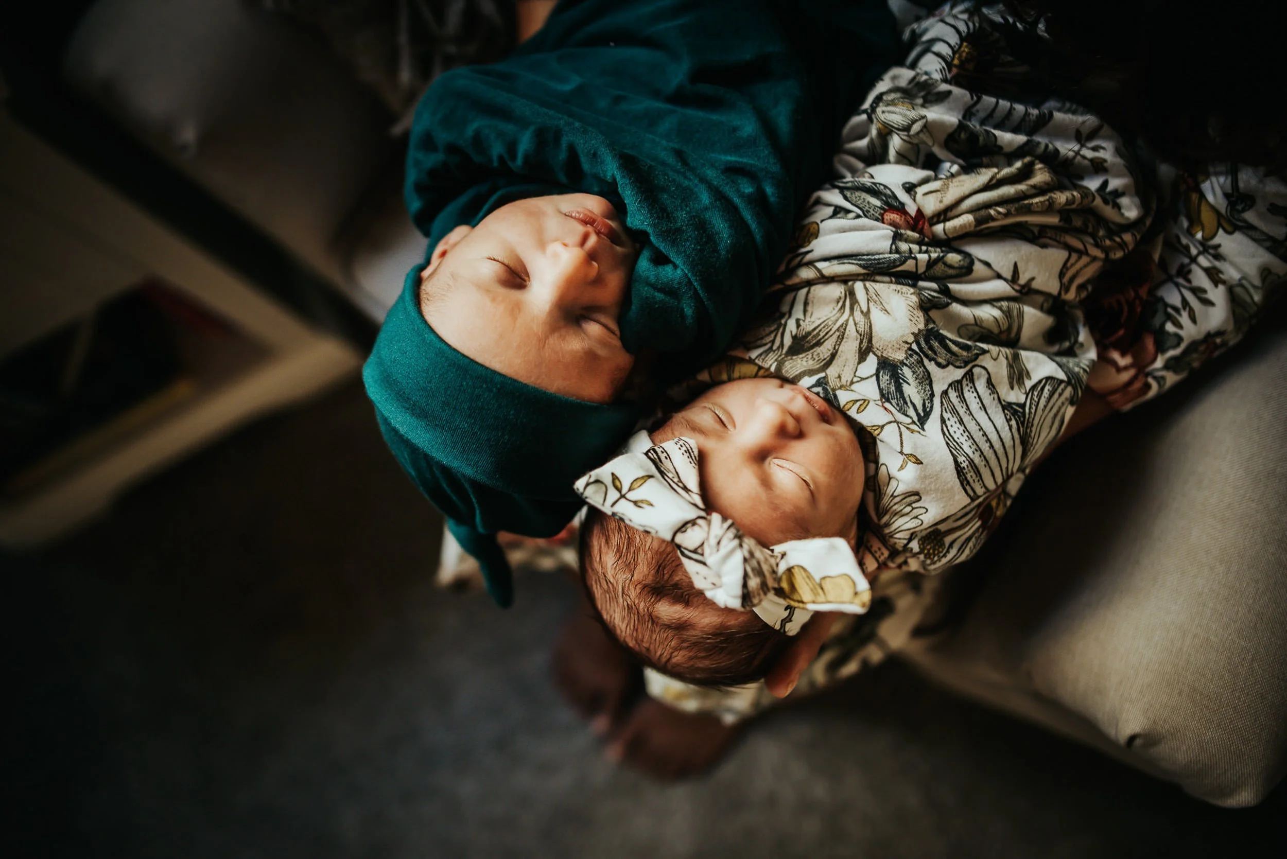 twins-overhead-shot-in-home-newborn.jpg