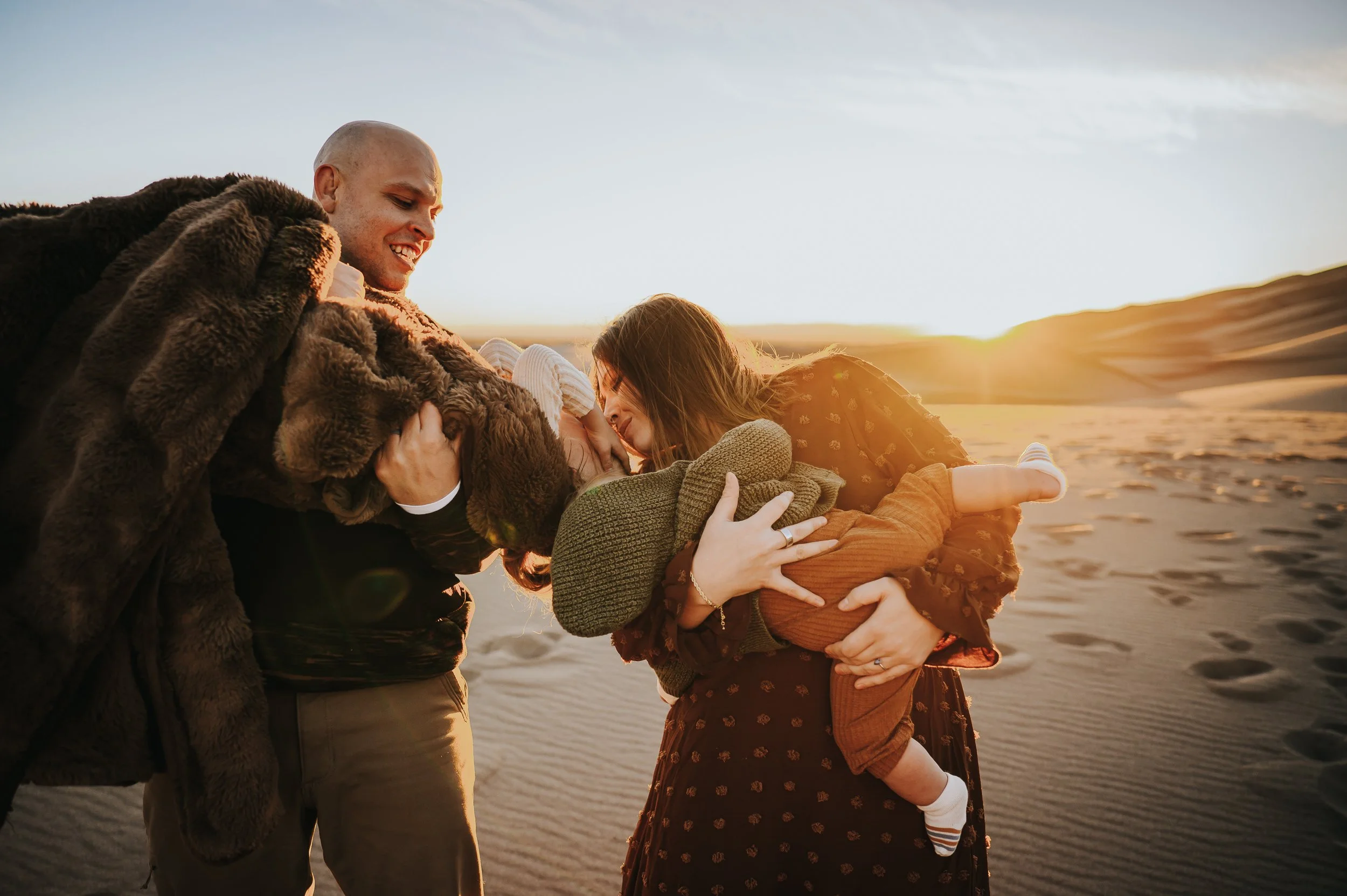 Great Sand Dunes Family Photography, Jessica &amp; Mitchell