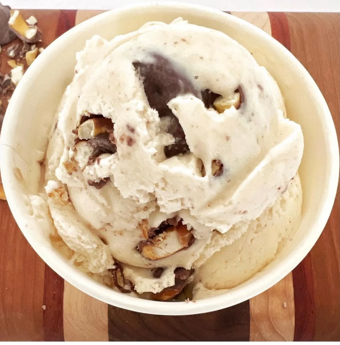 🐎A Victory Worth Two Scoops! 🍦🍦
Yesterday&rsquo;s Kentucky Derby was one for the history books, and we&rsquo;re still buzzing from that finish! A huge congratulations to Golden Tempo for an incredible run, and a massive shoutout to Cherie DeVaux f