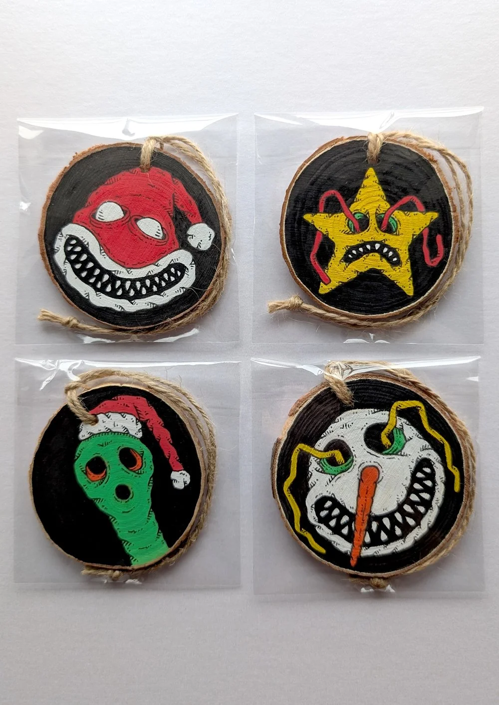 Haunted Fork_Xmas Decorations 01.jpg