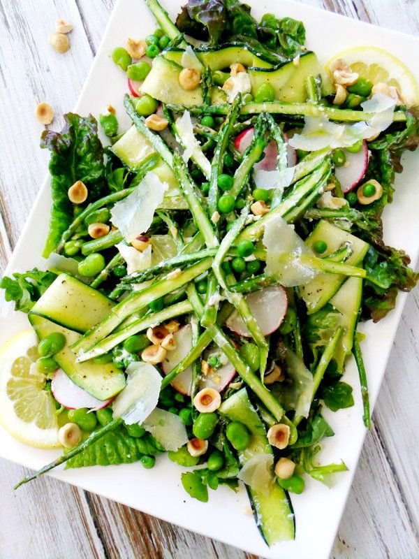 SPRING SALAD WITH ASPARAGUS, GOAT CHEESE, LEMON & HAZELNUT