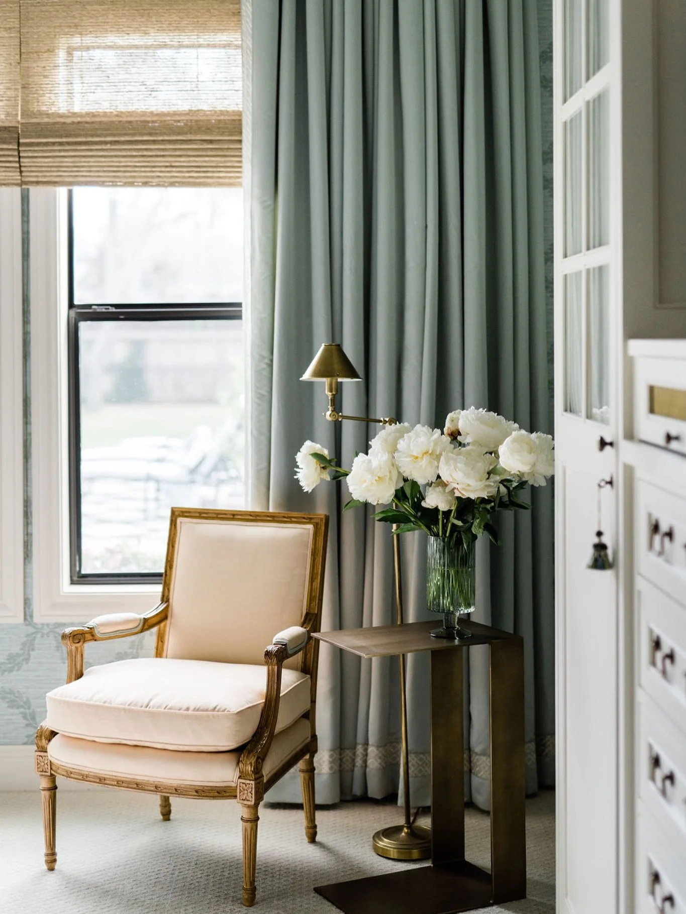 Softness layered intentionally. 

Interiors: @sherrelldesignstudio 
Photography: @madelineharperphoto