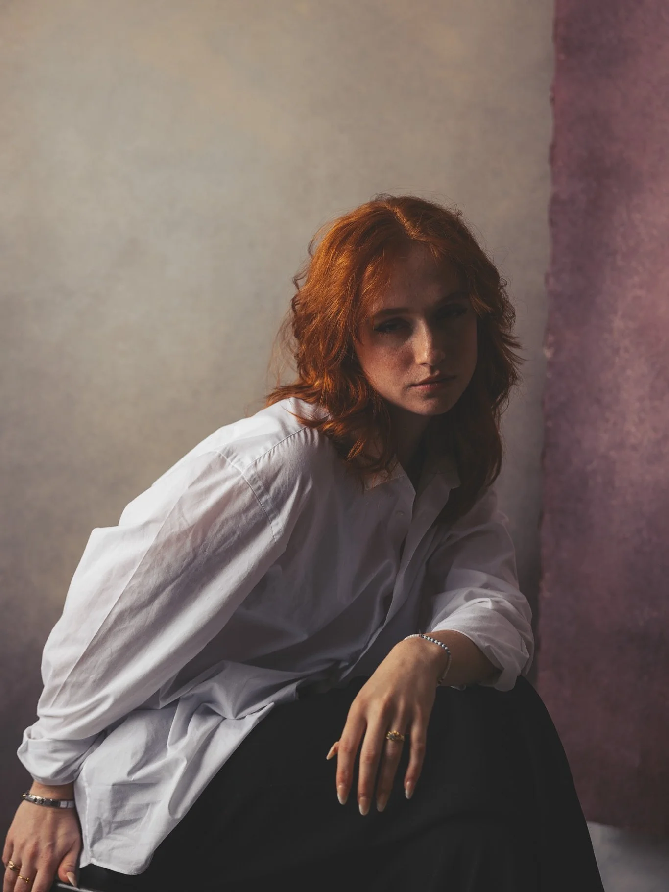 This is giving Dylan&rsquo;s Blood on the tracks album cover.

Not swiftie Ophelia as Stacey has pointed out 

Anyway, @_leiakelly smashing a studio up