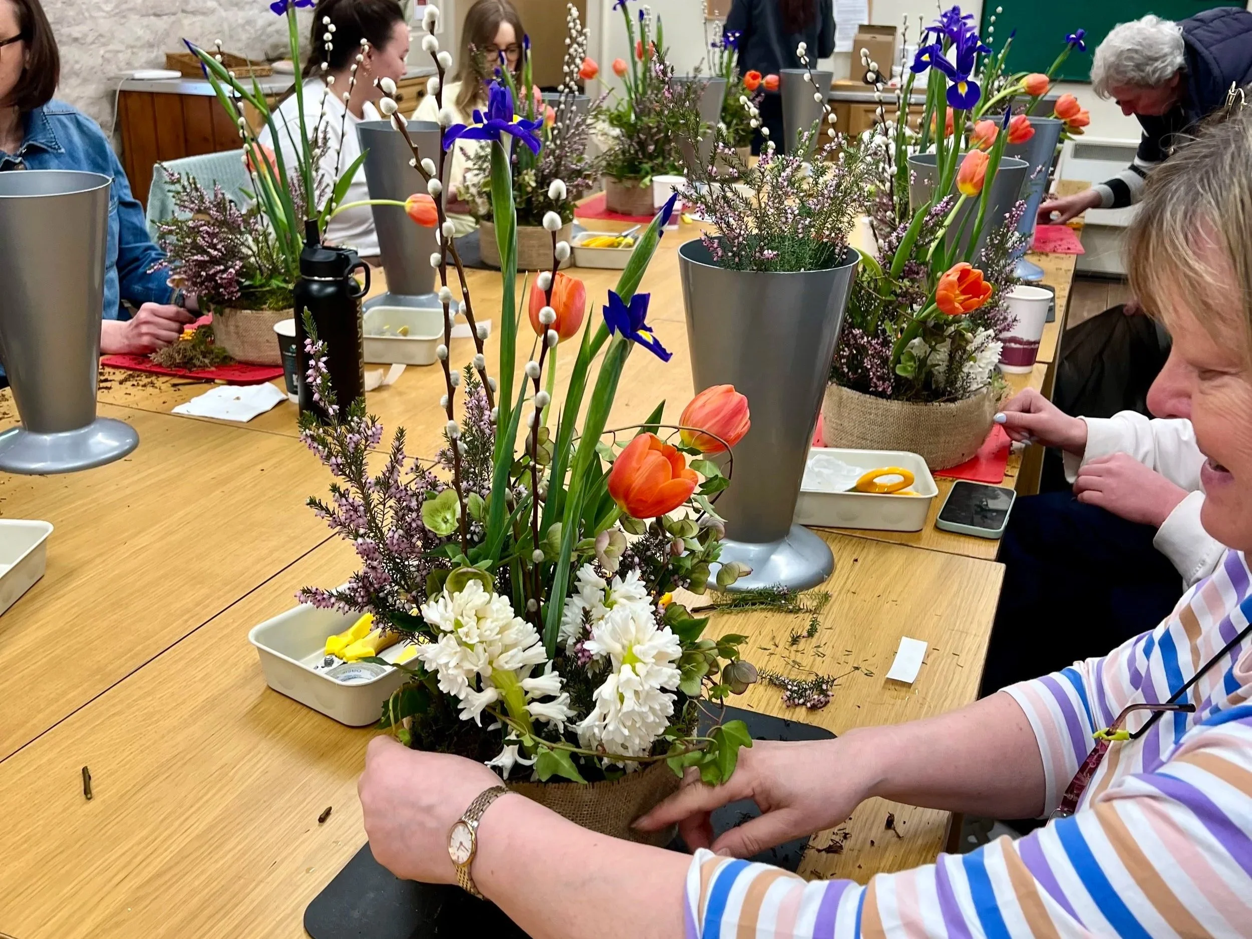 🌿 Back to Nature: Understanding the Vegetative Style in Floral Design