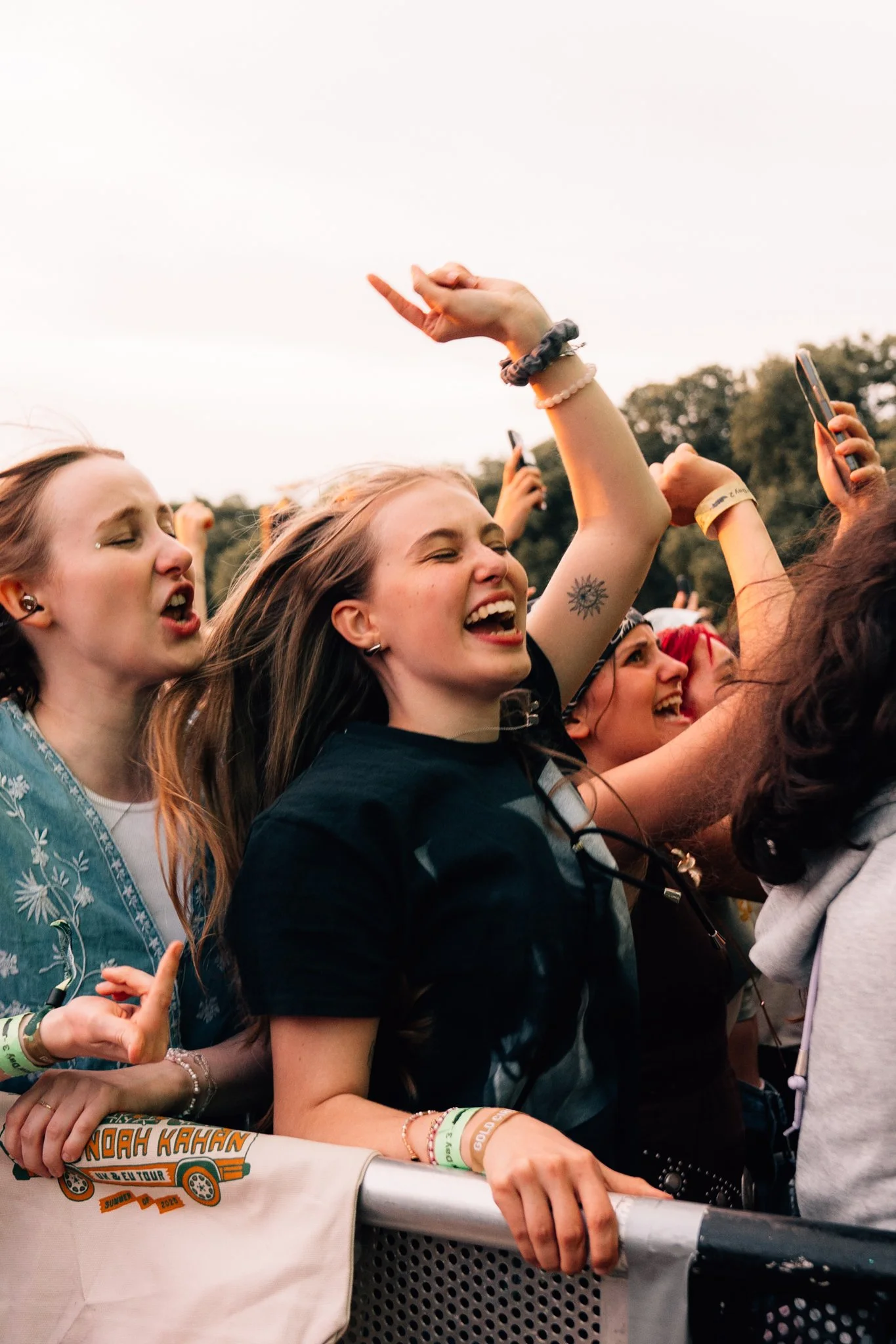 NOAH KAHAN_@BETHANMILLERCO_NOAH KAHAN-20.jpg