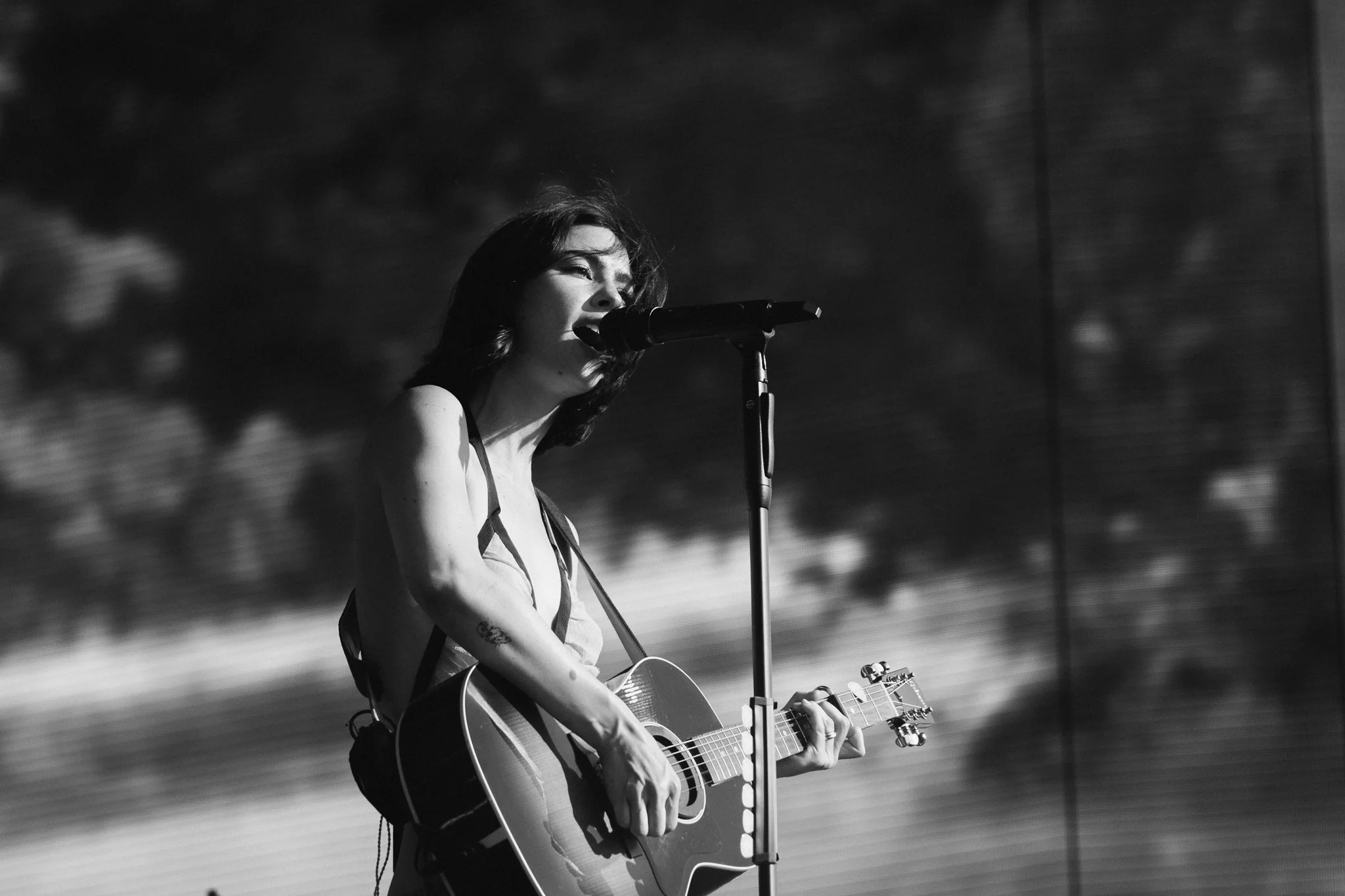 NOAH KAHAN_@BETHANMILLERCO_GRACIE ABRAMS-35.jpg