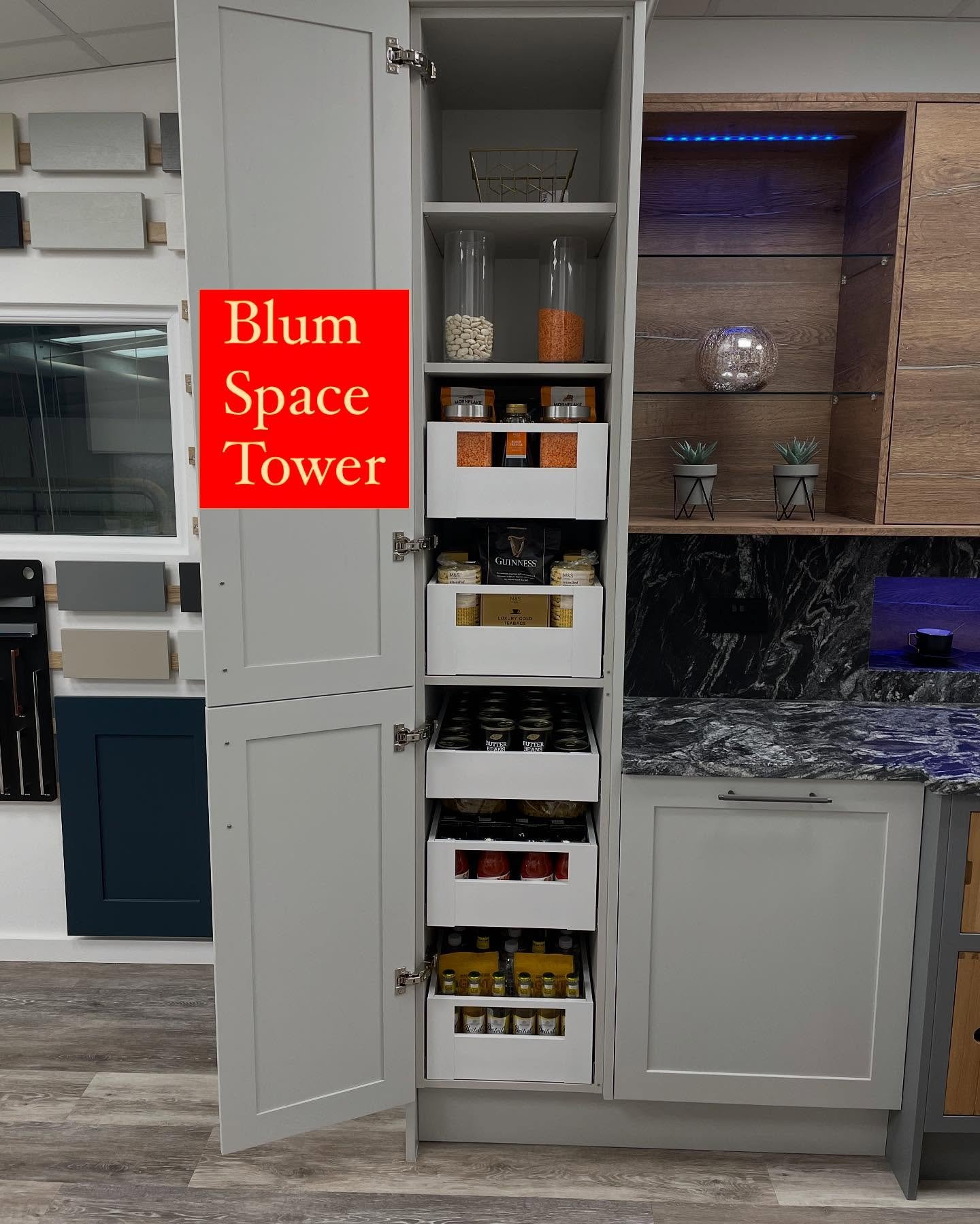 This highly functional Silk White Legrabox Blum Space tower really does maximise the space in this 400mm wide cabinet. 

Even items placed right at the back of each drawer can be accessed effortlessly as often as needed. 

See this Space Tower on dis