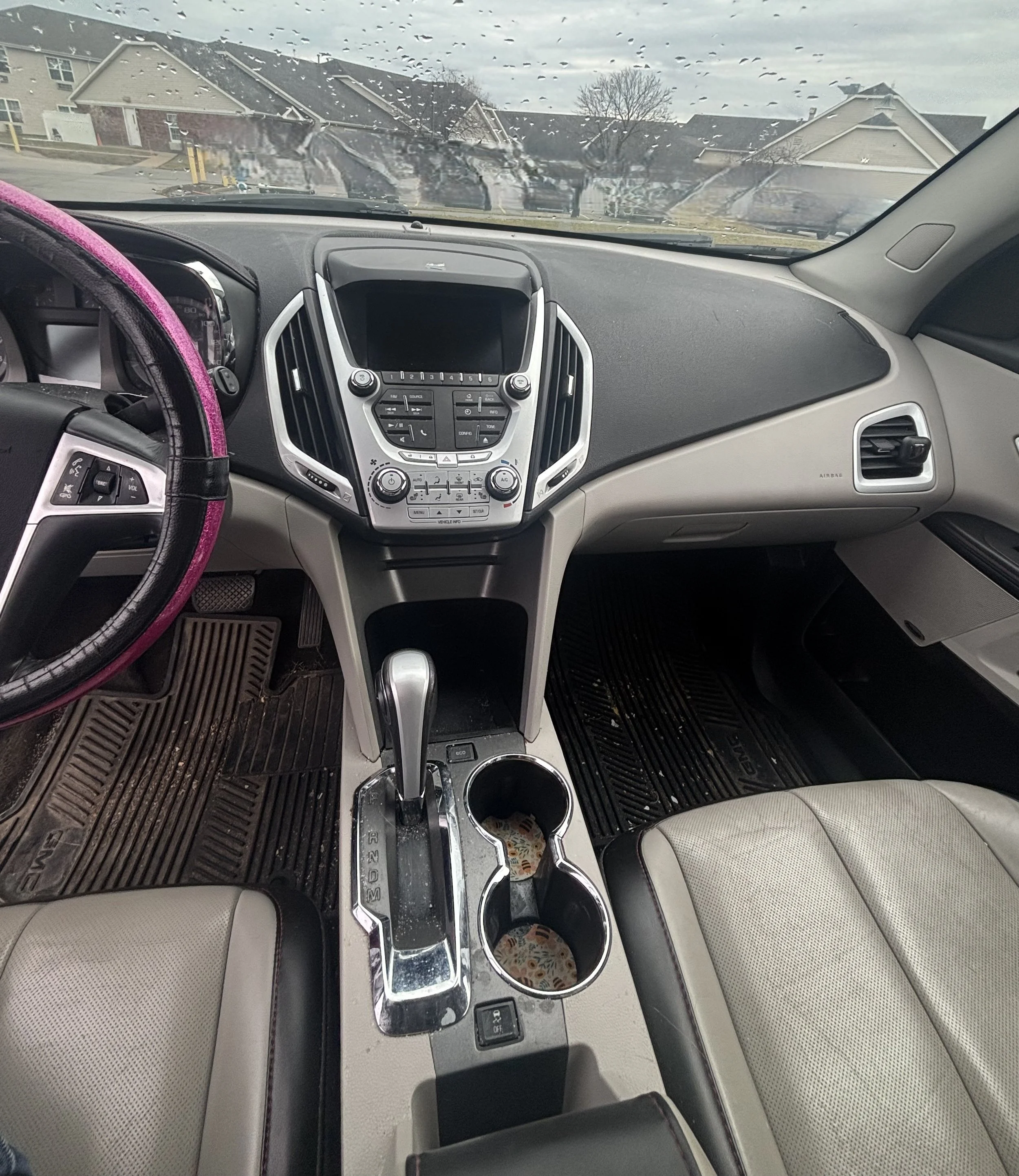 2013 GMC Inside.jpg